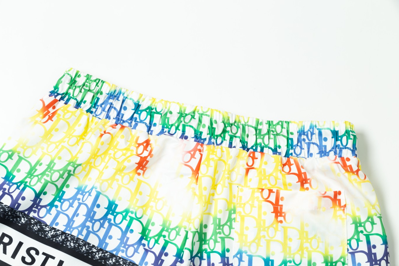 【DIOR  公式旗艦店】ディオール  ショートパンツ  ご好評に付き再入荷 240718