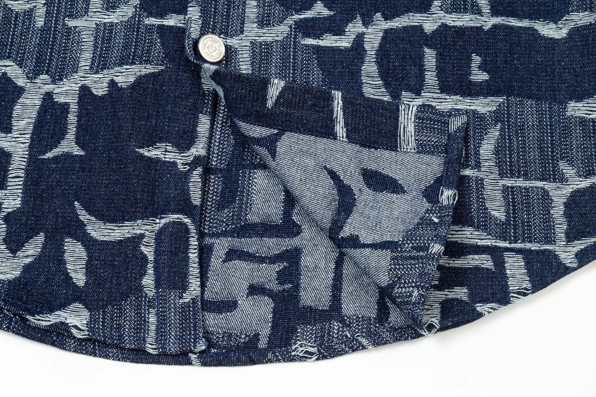 【FENDI 公式旗艦店】フェンディ  シャツ  ご好評に付き再入荷 240715