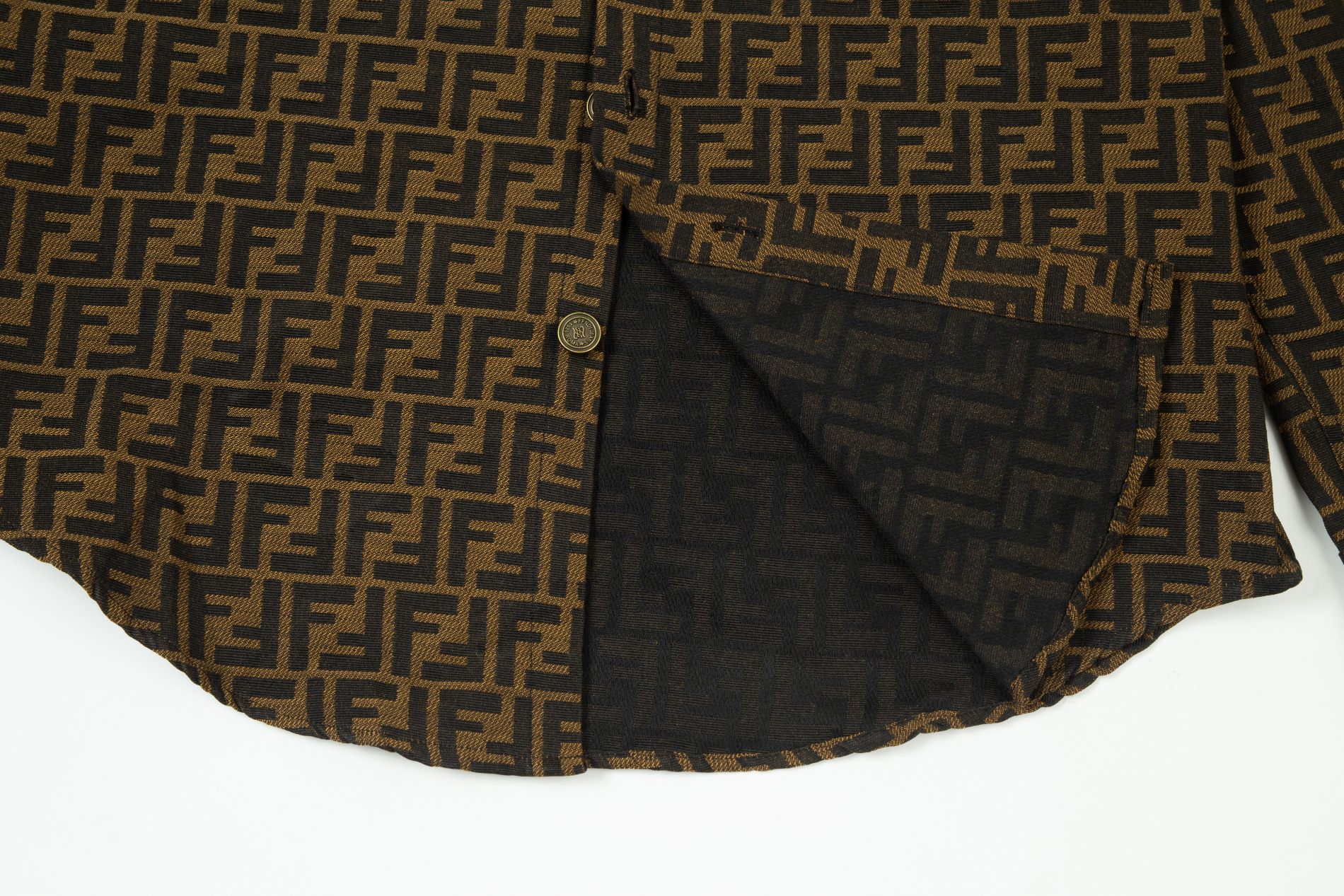 【FENDI 公式旗艦店】フェンディ  シャツ  ご好評に付き再入荷 240716