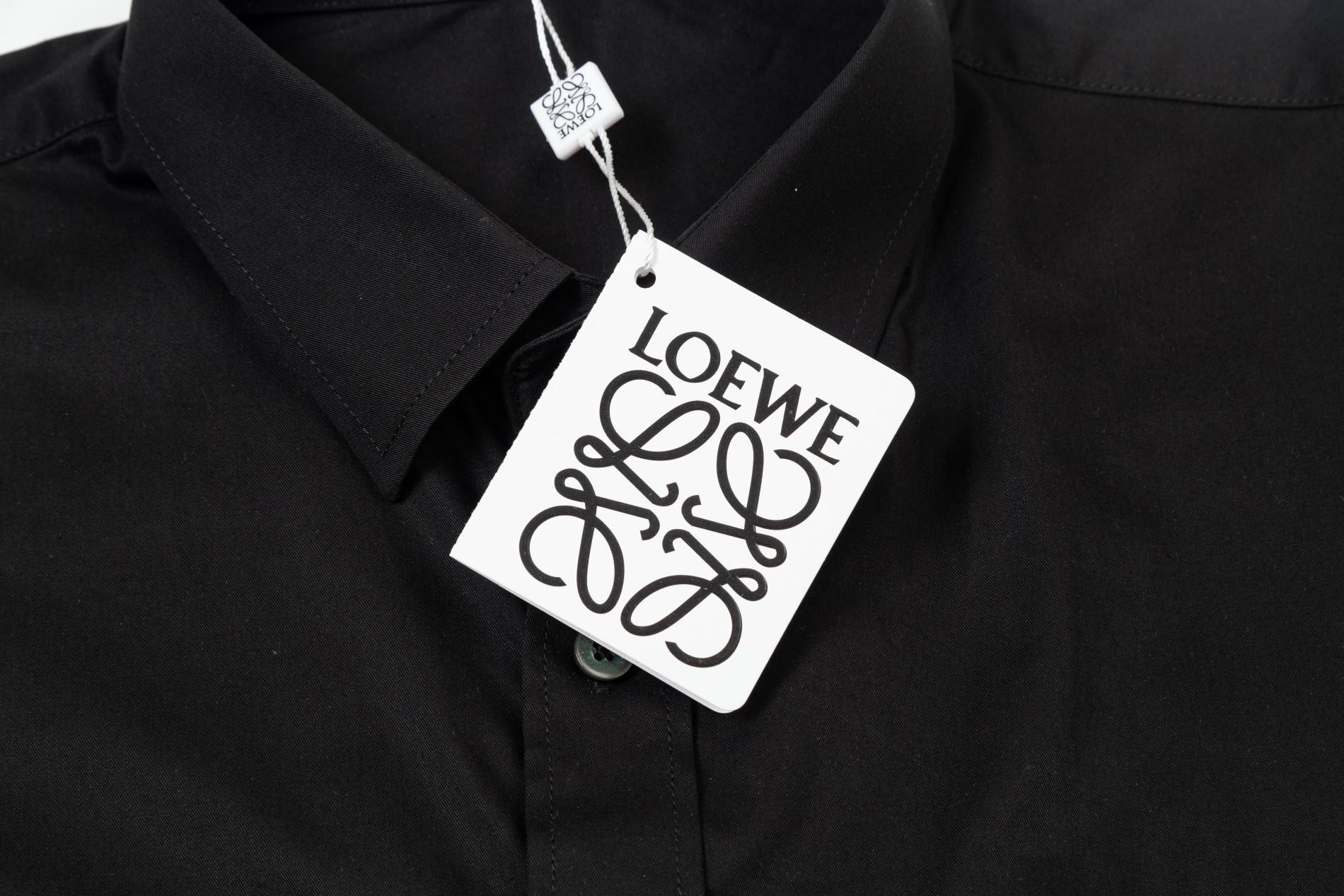 【LOEWE 公式旗艦店】ロエベ  シャツ  ご好評に付き再入荷 240816