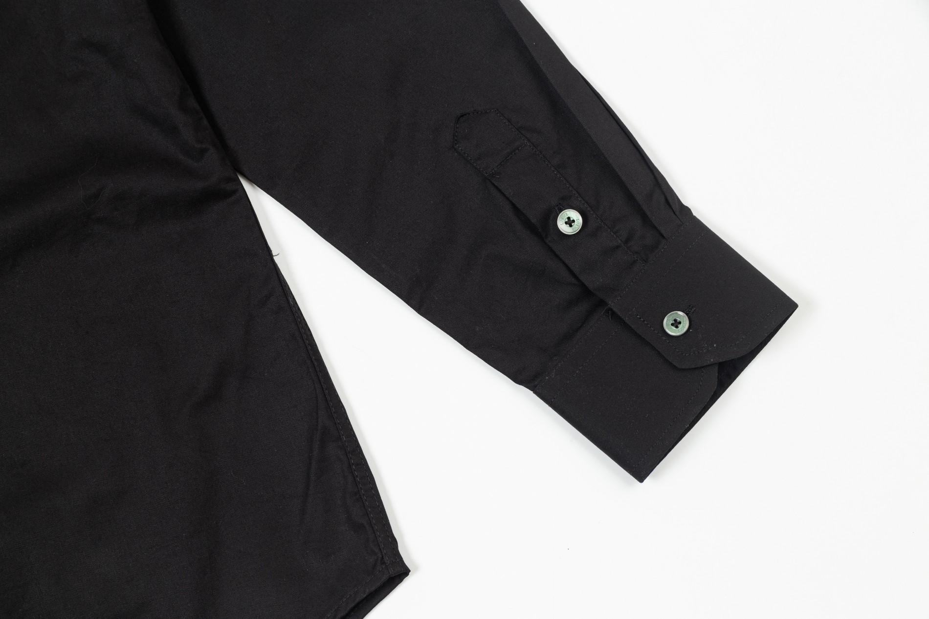 【LOEWE 公式旗艦店】ロエベ  シャツ  ご好評に付き再入荷 240816