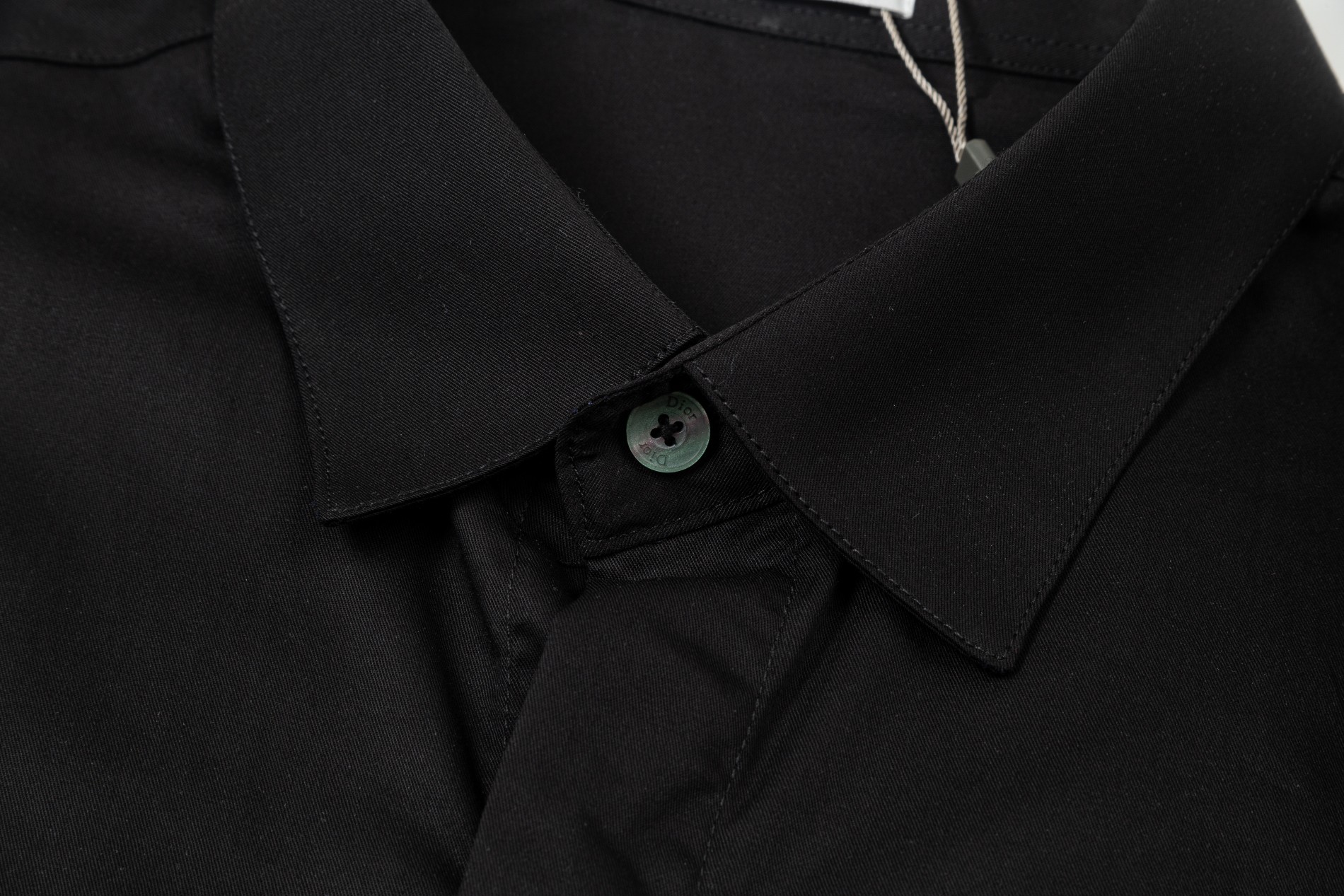 【DIOR 公式旗艦店】ディオール シャツ ご好評に付き再入荷 240716