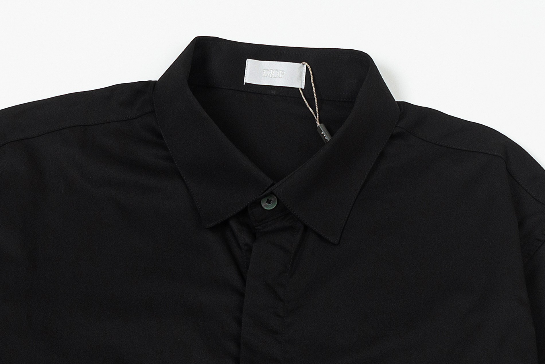 【DIOR 公式旗艦店】ディオール シャツ ご好評に付き再入荷 240716