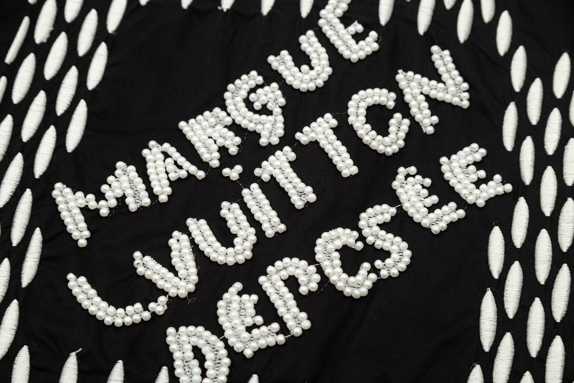 【LOUIS VUITTON 公式旗艦店】ルイヴィトン  シャツ  ご好評に付き再入荷 240715