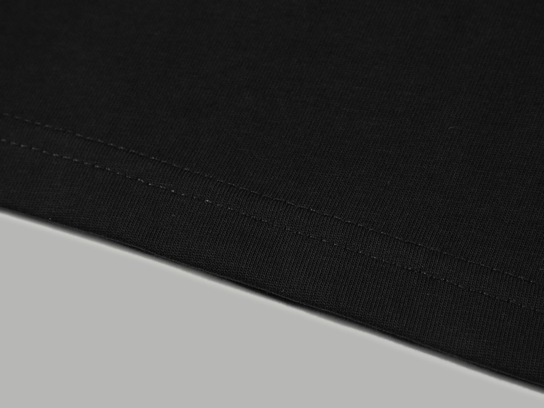 【FENDI 公式旗艦店】フェンディ   Tシャツ ご好評に付き再入荷 240717