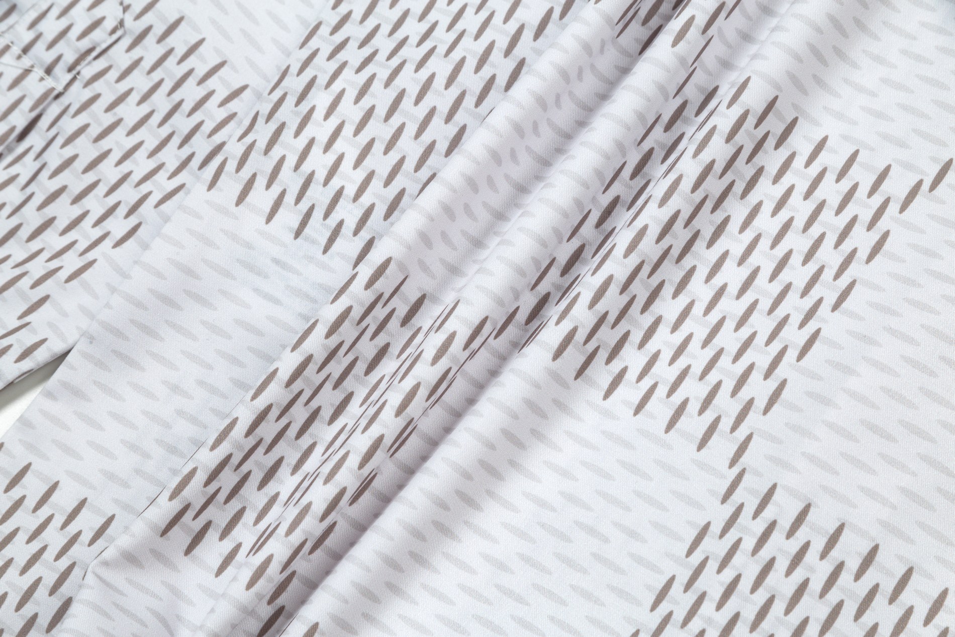 【LOUIS VUITTON 公式旗艦店】ルイヴィトン  シャツ  ご好評に付き再入荷 240715