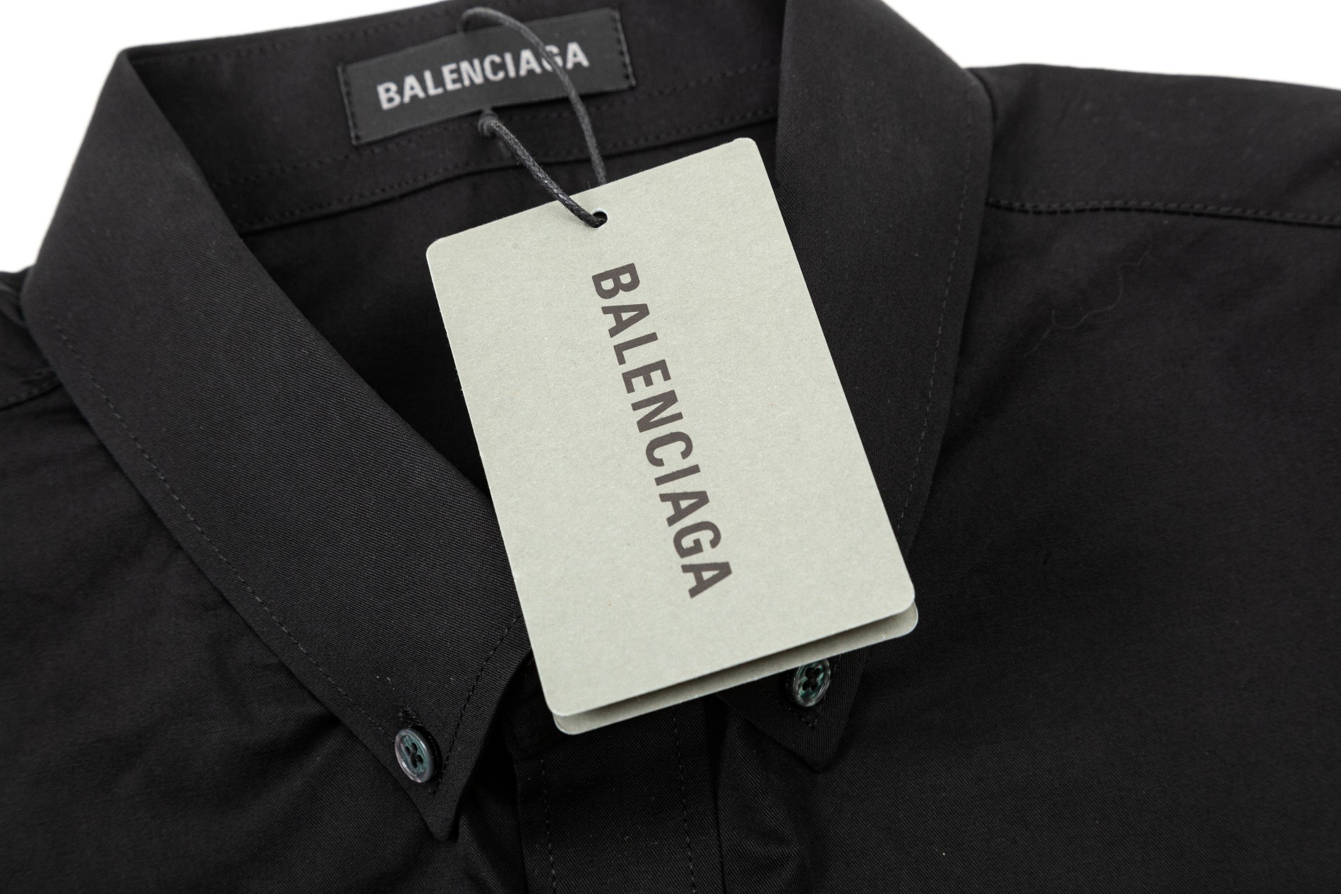 【BALENCIAGA 公式旗艦店】バレンシアガ  シャツ  ご好評に付き再入荷 240802