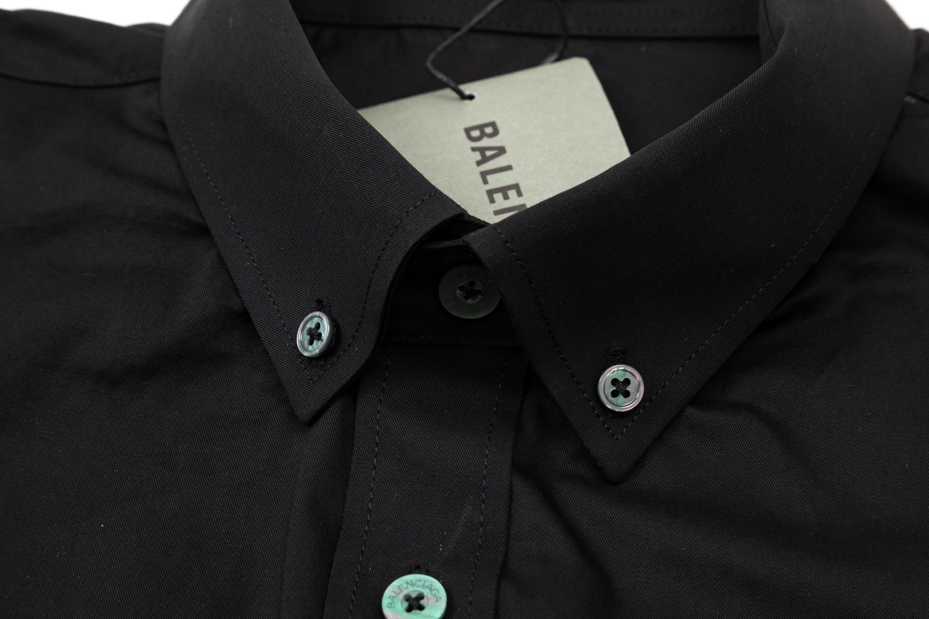 【BALENCIAGA 公式旗艦店】バレンシアガ  シャツ  ご好評に付き再入荷 240715