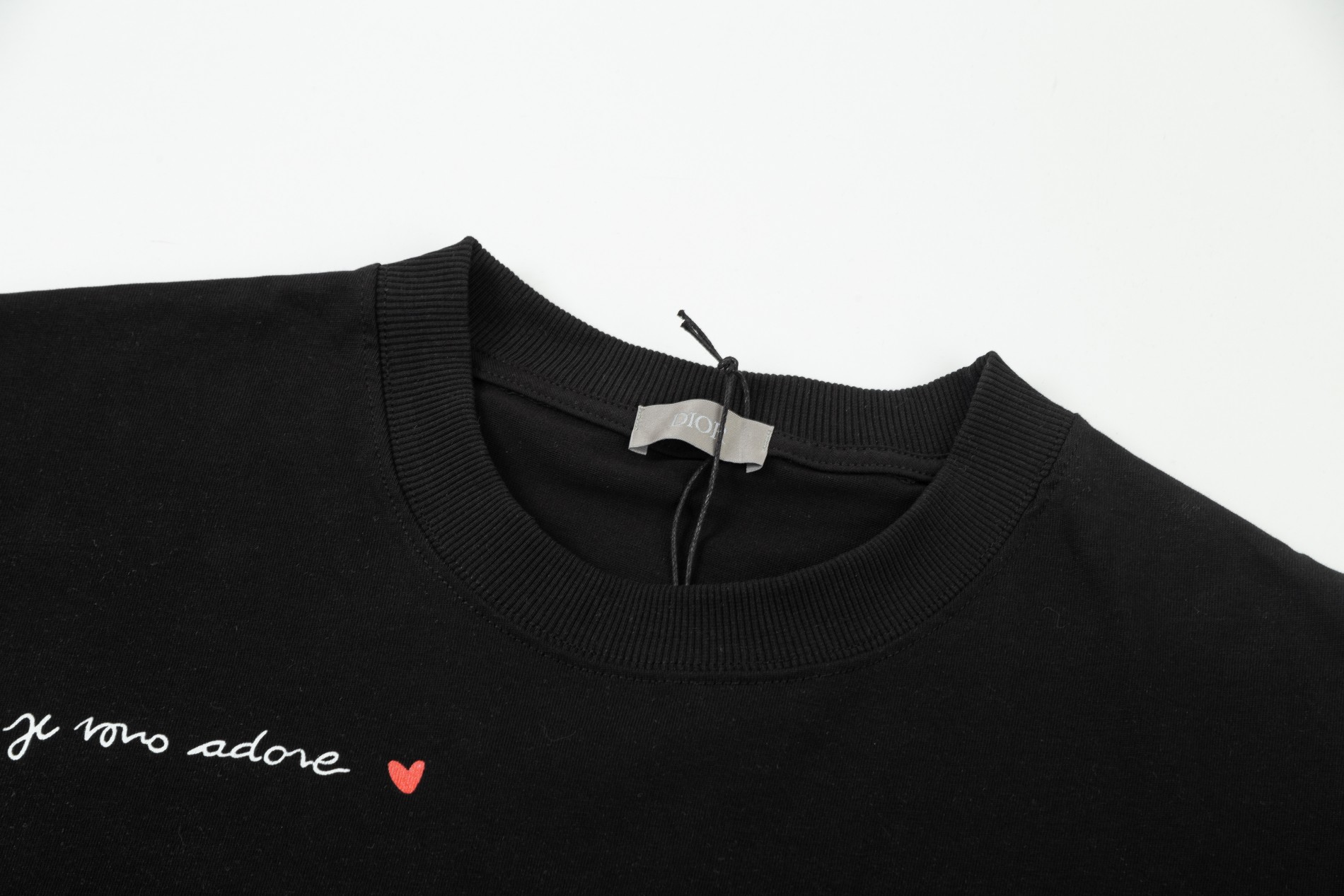 【DIOR 公式旗艦店】ディオール  Tシャツ ご好評に付き再入荷！