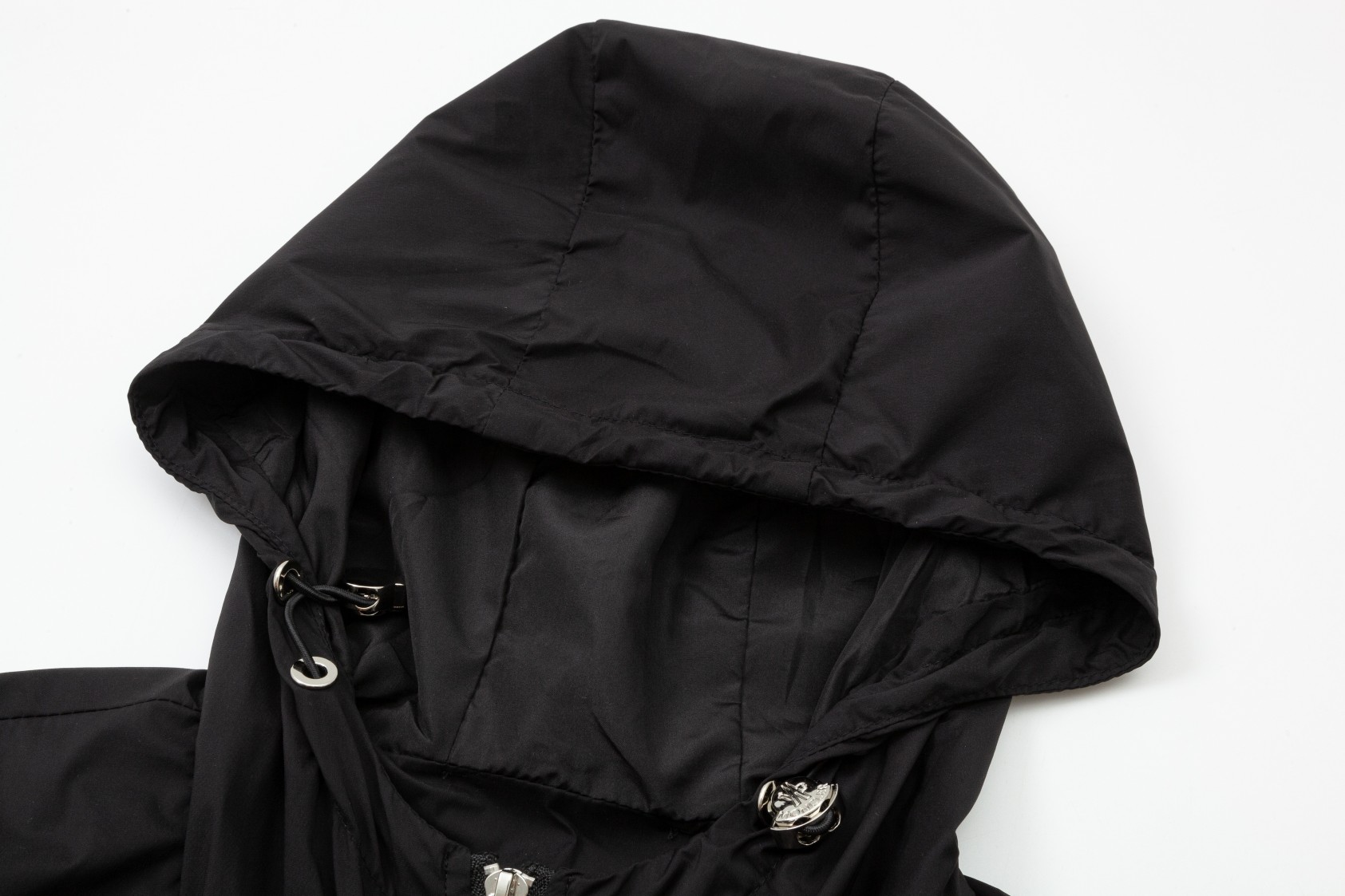 【MONCLER  公式旗艦店】モンクレール  ジャケット着 好評に付き再入荷 240826