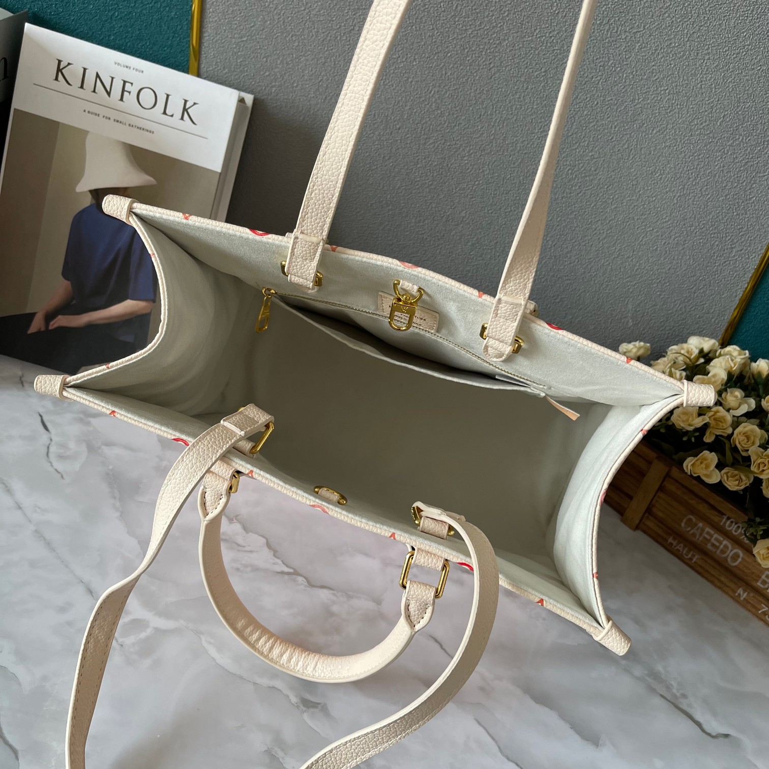 【LOUIS VUITTON 公式旗艦店】ルイヴィトン  ハンドバッグ  当日出荷 好評に付き再入荷！34*27*14CM   270911