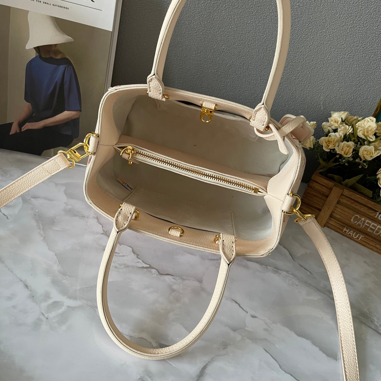 【LOUIS VUITTON 公式旗艦店】ルイヴィトン  ハンドバッグ  当日出荷 好評に付き再入荷！29*20*13CM   270911