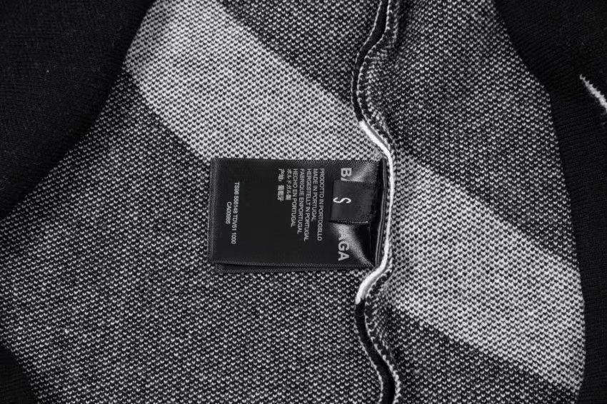 【BALENCIAGA  公式旗艦店】バレンシアガ   セーター好評に付き再入荷！ 241101