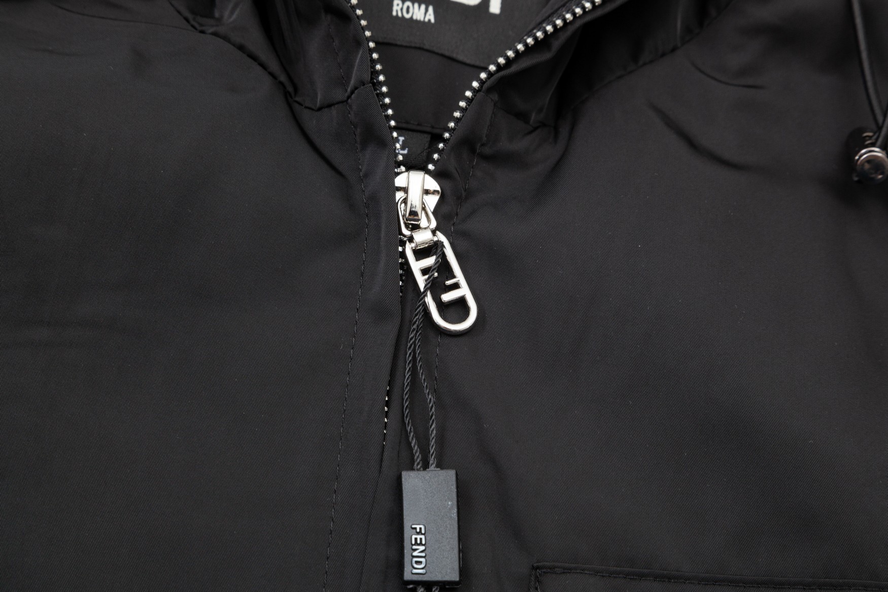 【LOUIS VUITTON  公式旗艦店】ルイヴィトン  ジャケット着 好評に付き再入荷 240826