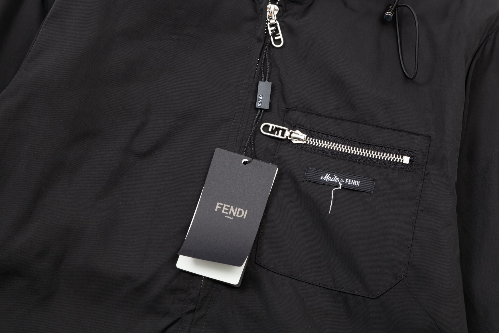 【LOUIS VUITTON  公式旗艦店】ルイヴィトン  ジャケット着 好評に付き再入荷 240826