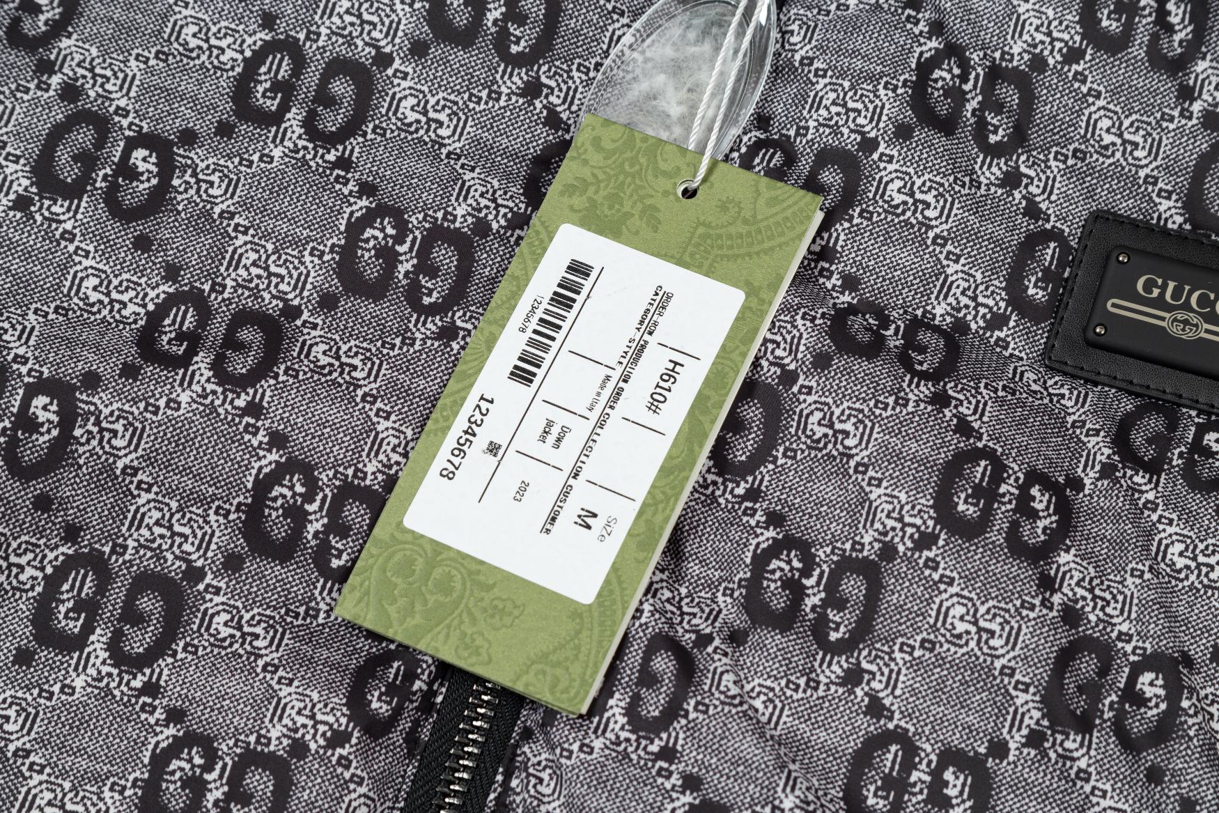 【GUCCI  公式旗艦店】グッチ   ダウンジャケット ご好評に付き再入荷！240927