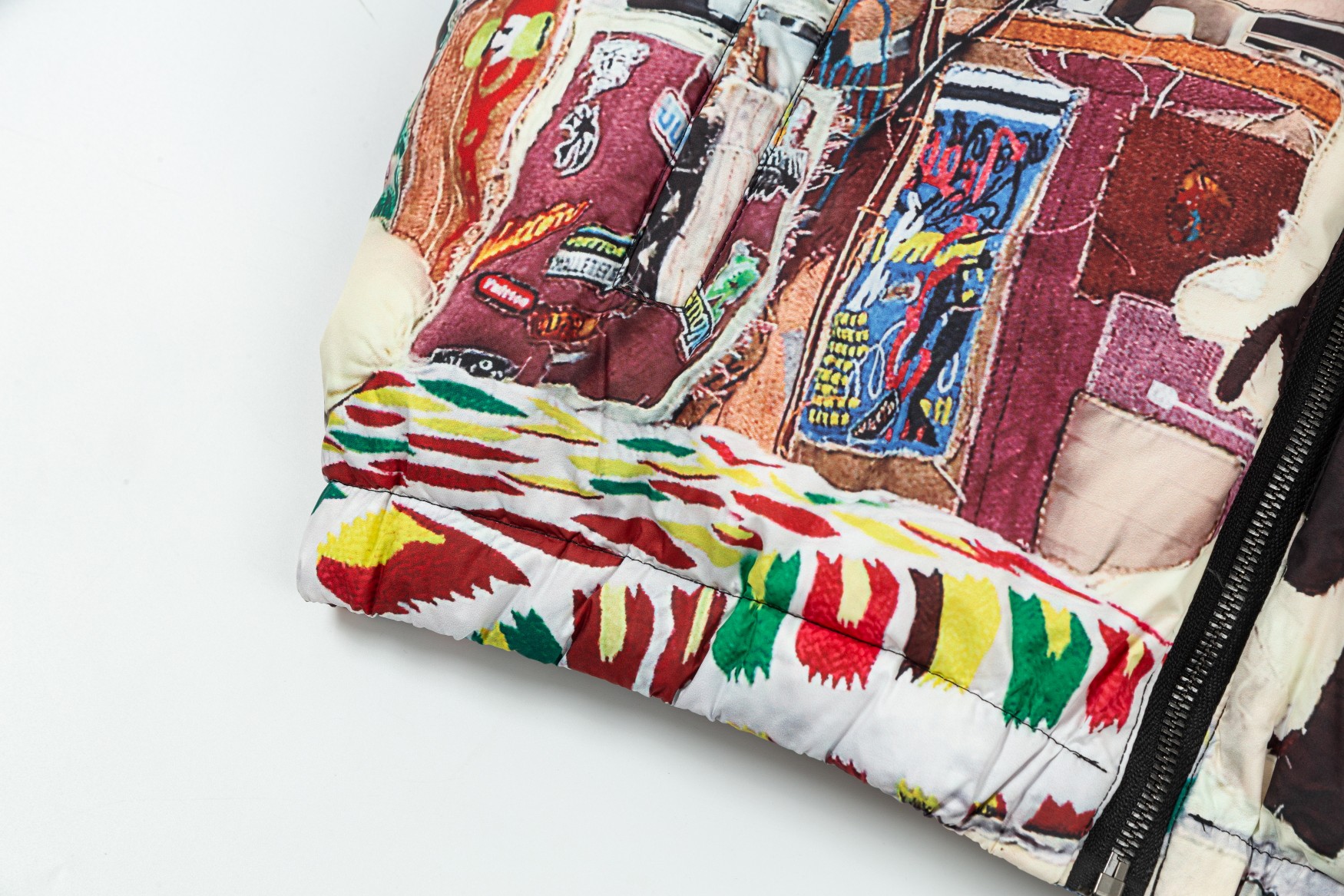 【LOUIS VUITTON 公式旗艦店】ルイヴィトン ダウンジャケット ご好評に付き再入荷！240927