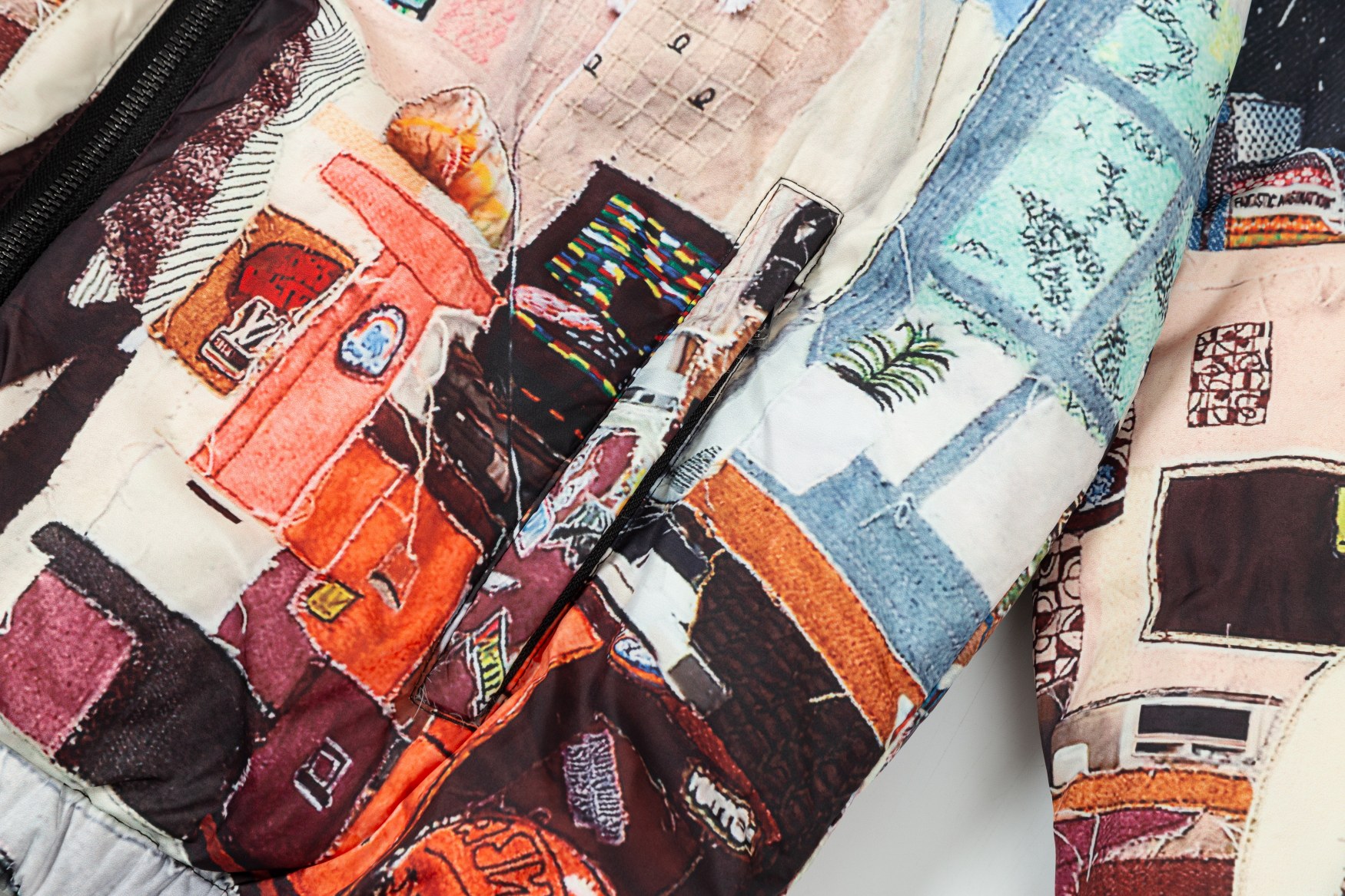 【LOUIS VUITTON 公式旗艦店】ルイヴィトン ダウンジャケット ご好評に付き再入荷！240927