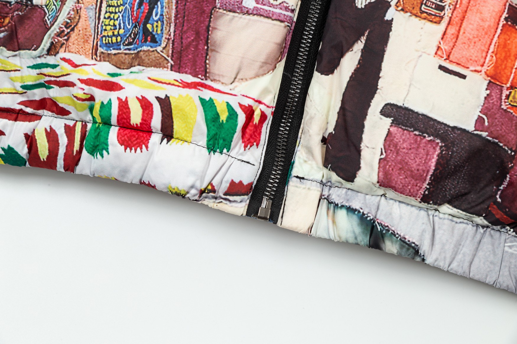 【LOUIS VUITTON 公式旗艦店】ルイヴィトン ダウンジャケット ご好評に付き再入荷！240927