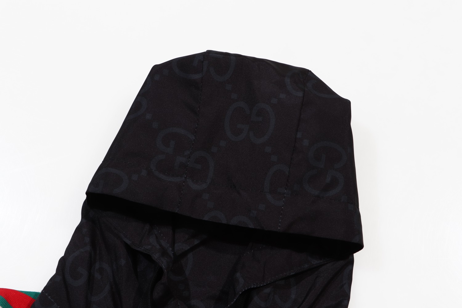 【GUCCI】グッチ ジャケット着  ご好評に付き再入荷！240921