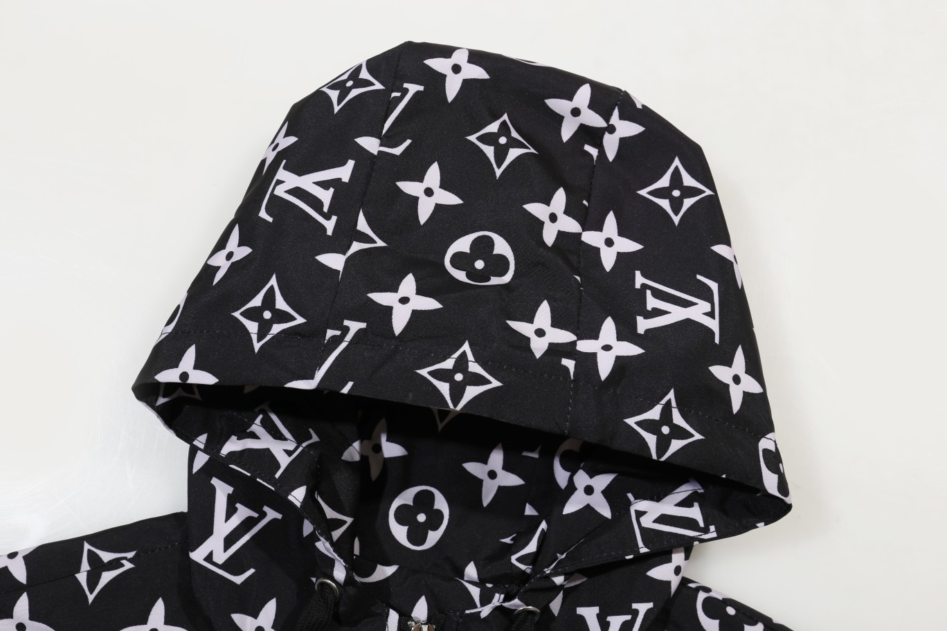 【LOUIS VUITTON】ルイヴィトン   ジャケット着 男女兼用 ご好評に付き再入荷！240921