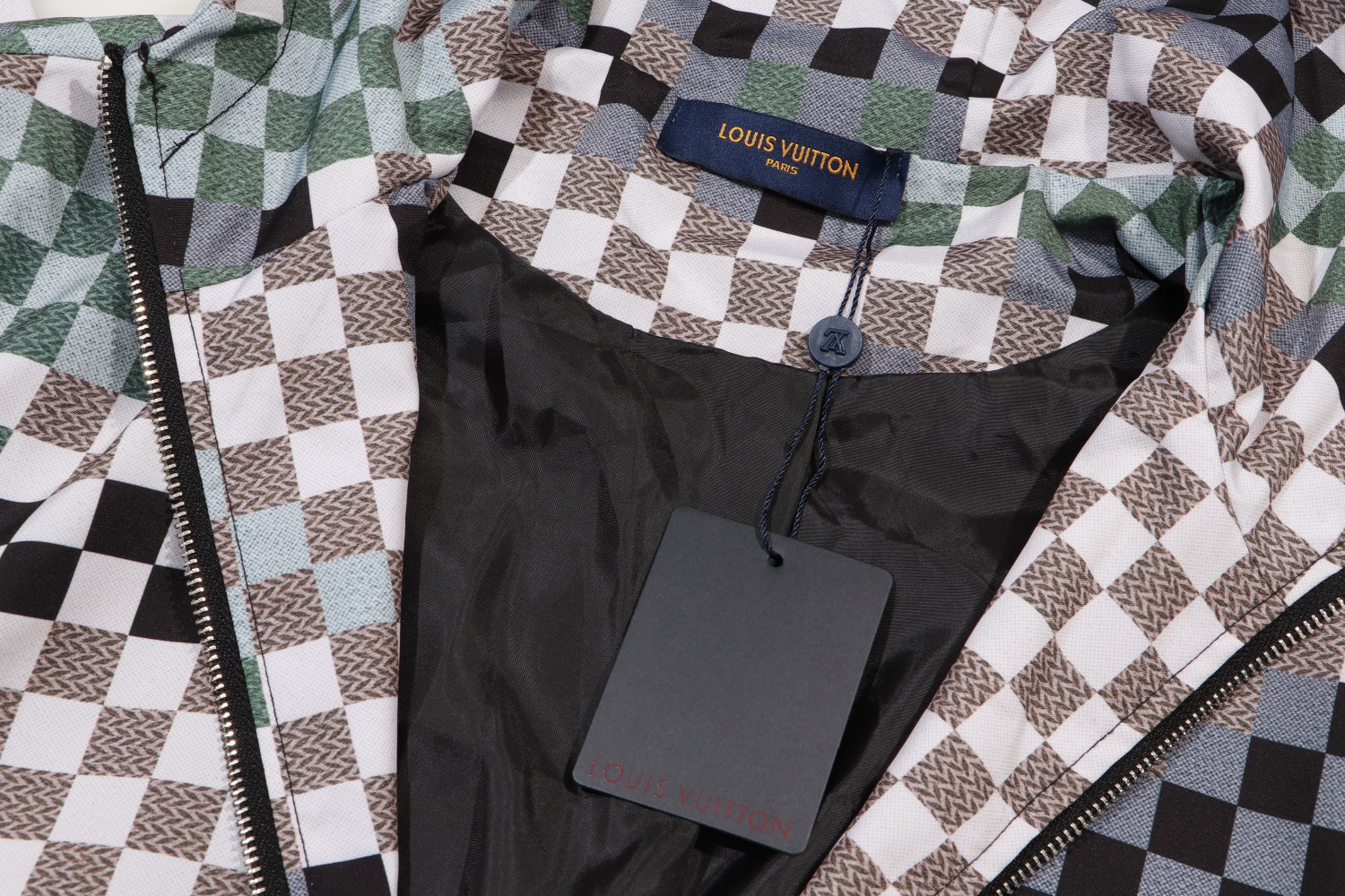 【LOUIS VUITTON】ルイヴィトン   ジャケット着 男女兼用 ご好評に付き再入荷！240921