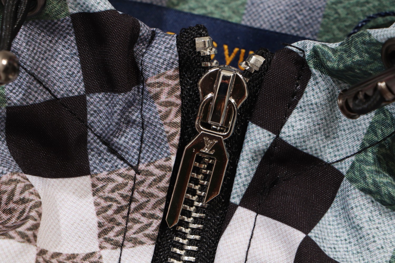 【LOUIS VUITTON】ルイヴィトン   ジャケット着 男女兼用 ご好評に付き再入荷！240921