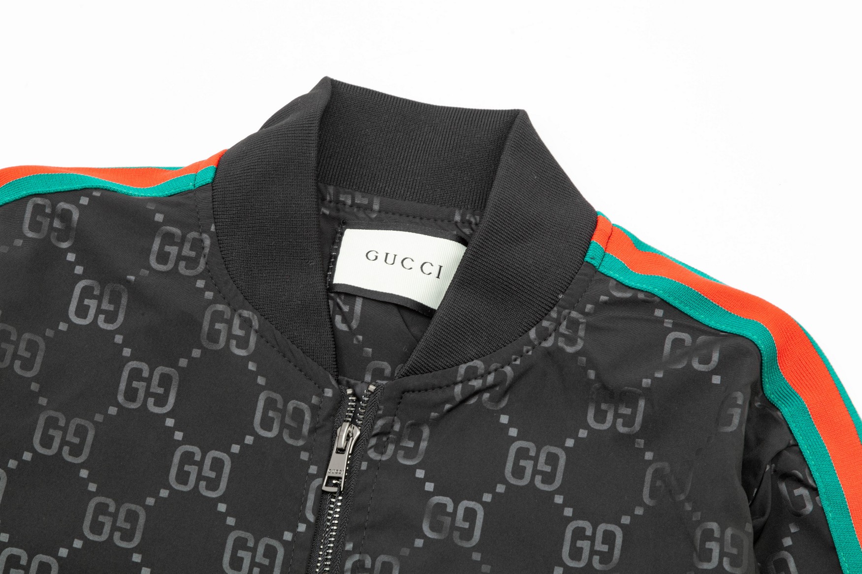 【GUCCI】グッチ ジャケット着  ご好評に付き再入荷！240921