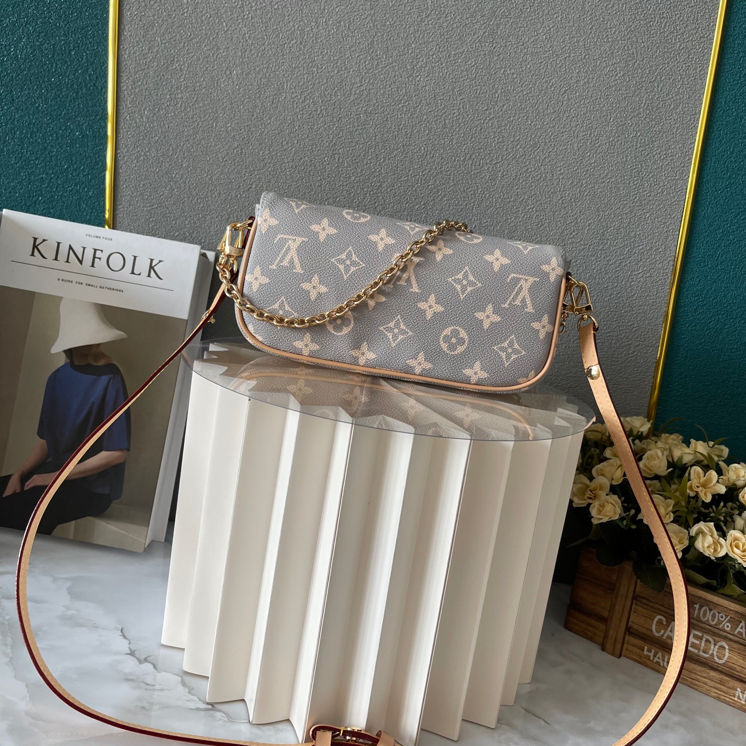 【LOUIS VUITTON 公式旗艦店】ルイヴィトン  斜めがけバッグ 当日出荷 好評に付き再入荷！21.5*6*13.5CM  240911