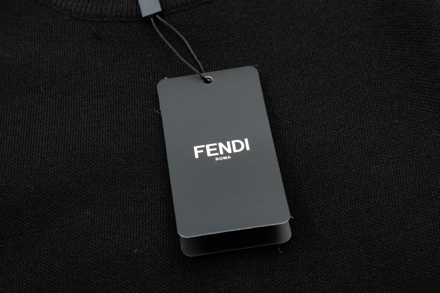 【FENDI 公式旗艦店】フェンディ   セーター好評に付き再入荷！ 240929