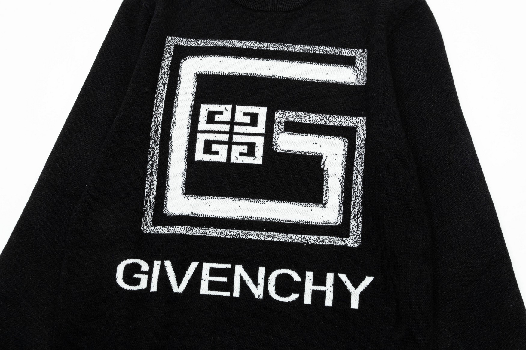 【GIVENCHY  公式旗艦店】ジバンシー  セーター好評に付き再入荷！ 240930