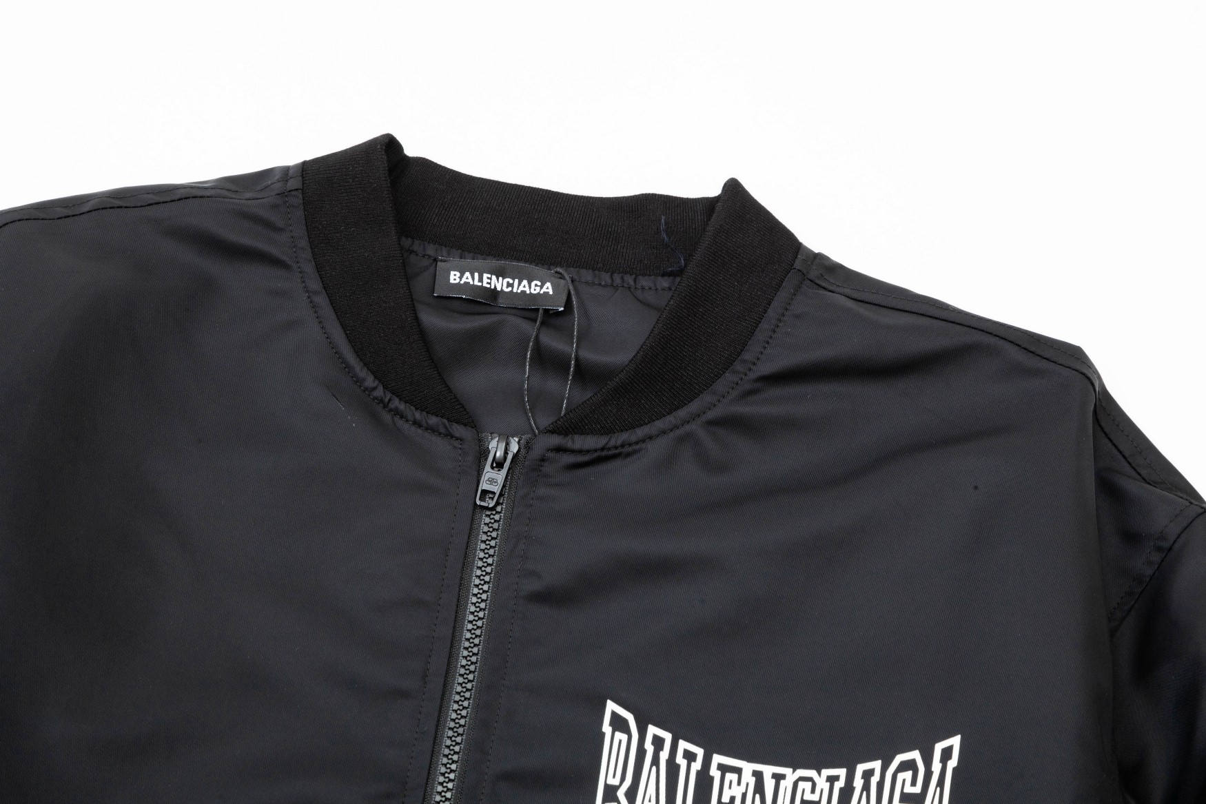 【BALENCIAGA】バレンシアガ  ジャケット着  ご好評に付き再入荷！240921