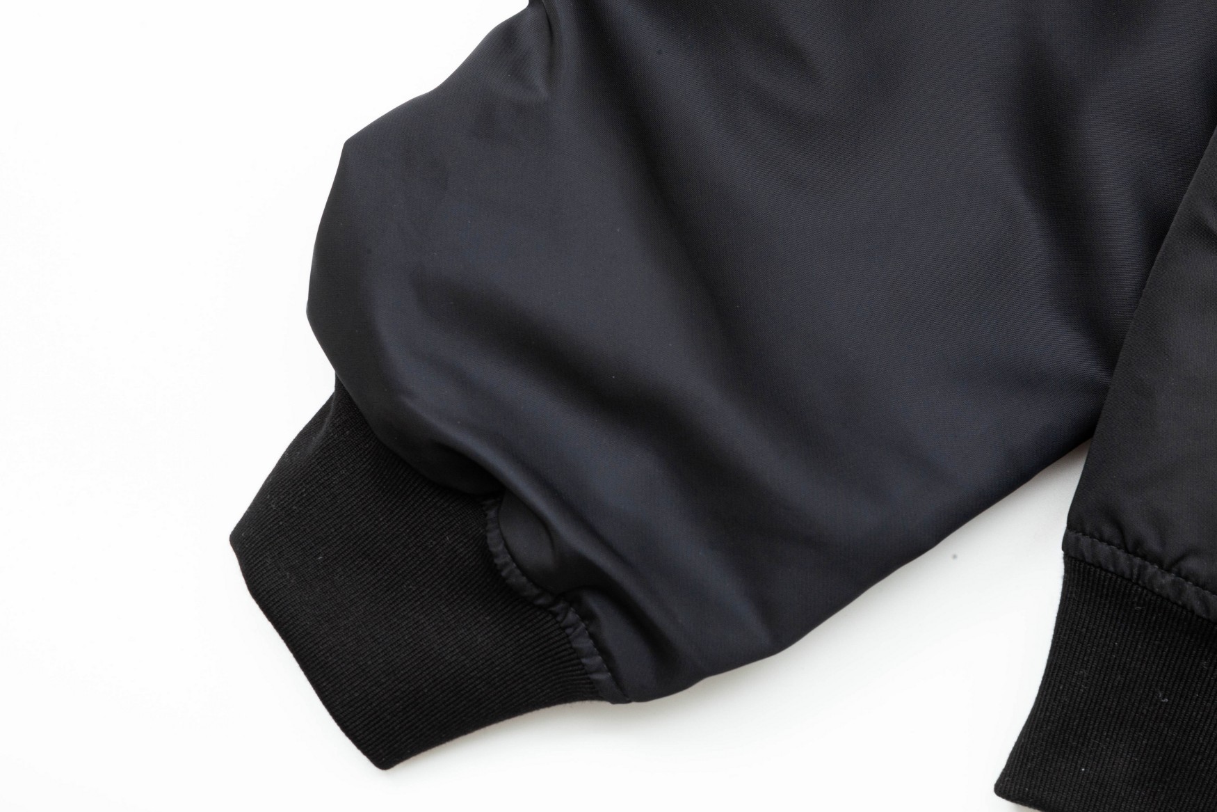 【BALENCIAGA】バレンシアガ  ジャケット着  ご好評に付き再入荷！240921