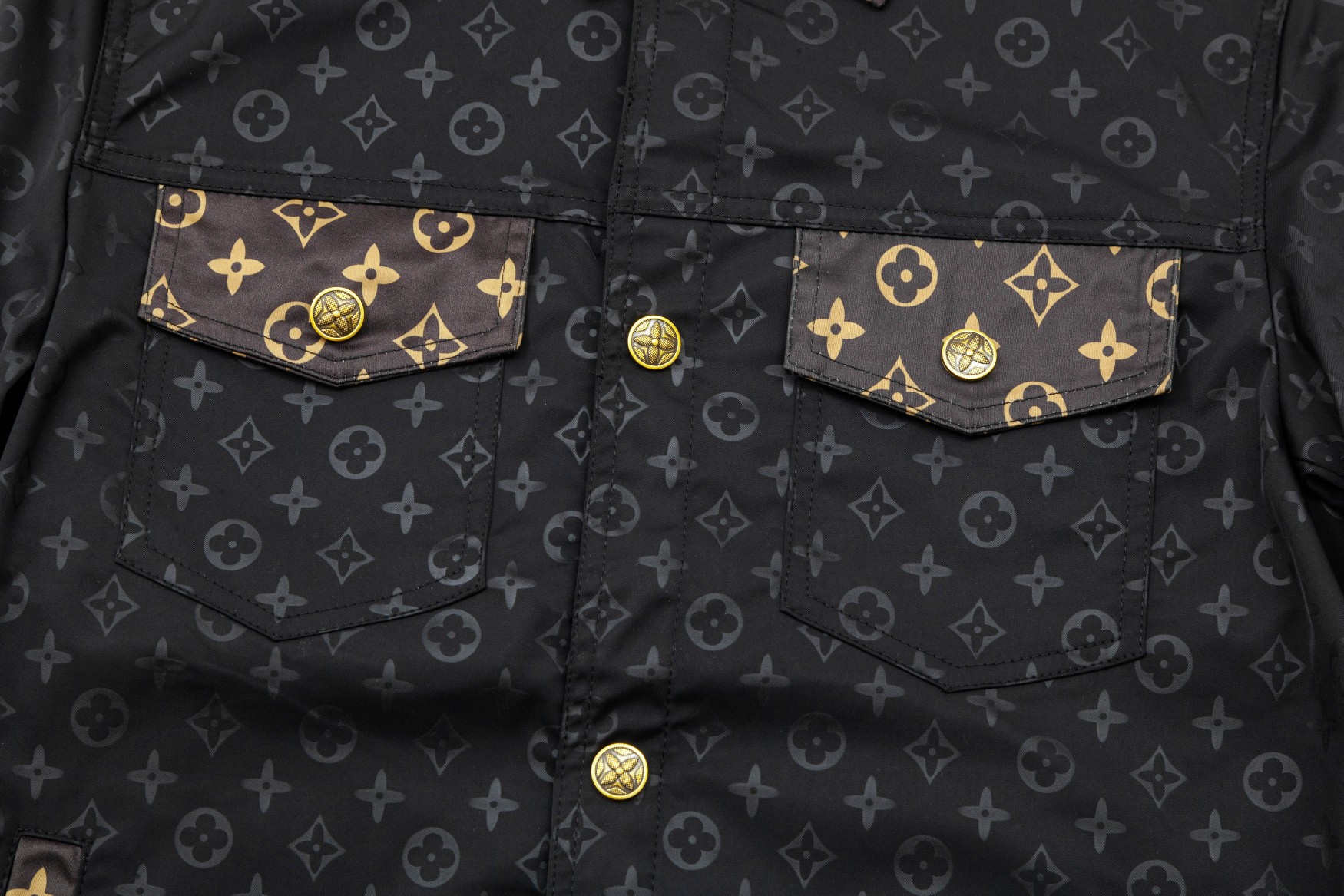 【LOUIS VUITTON】ルイヴィトン  ジャケット着ご好評に付き再入荷！240923