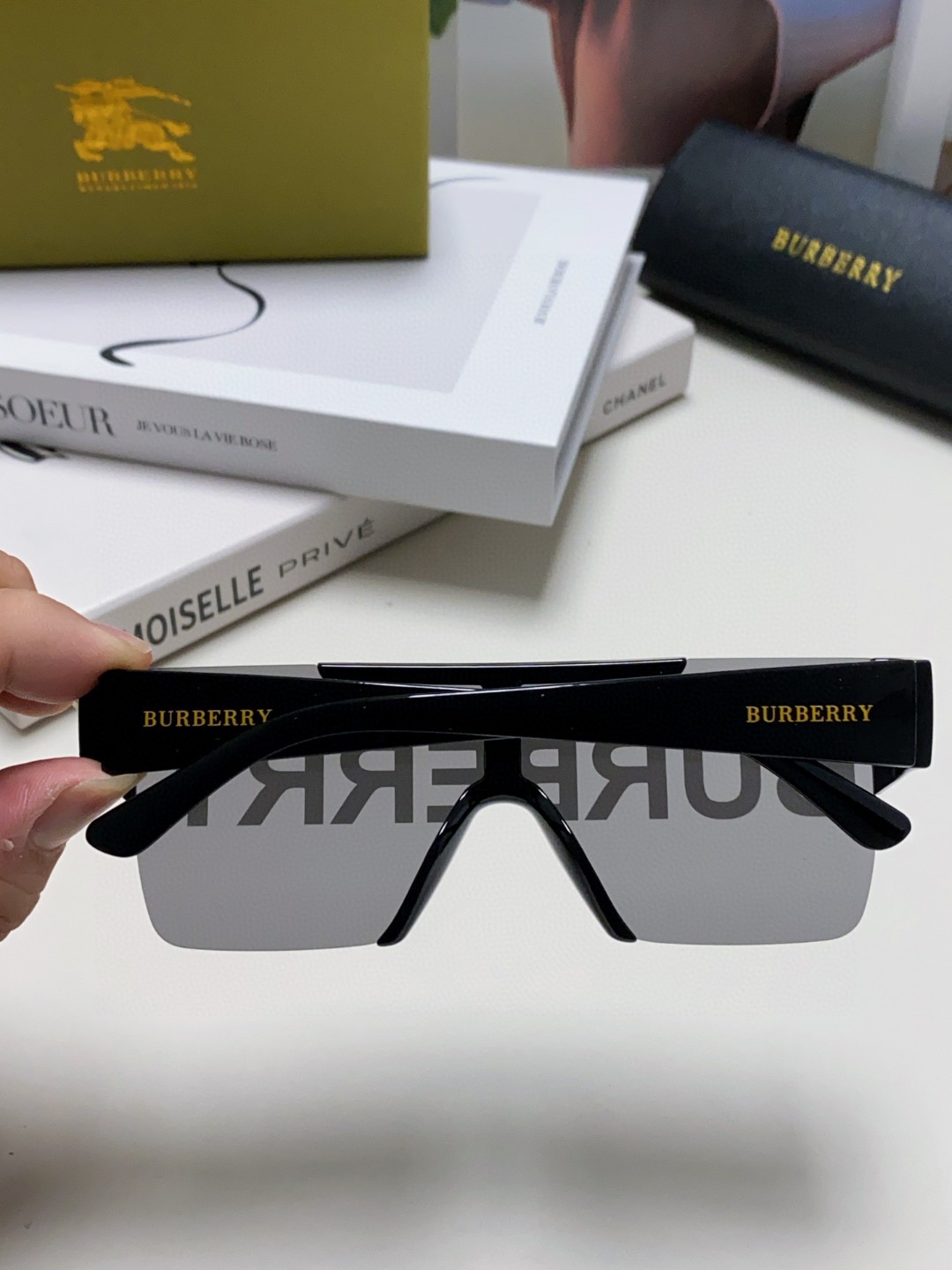 BURBERRY(バーバリー) サングラス  241014