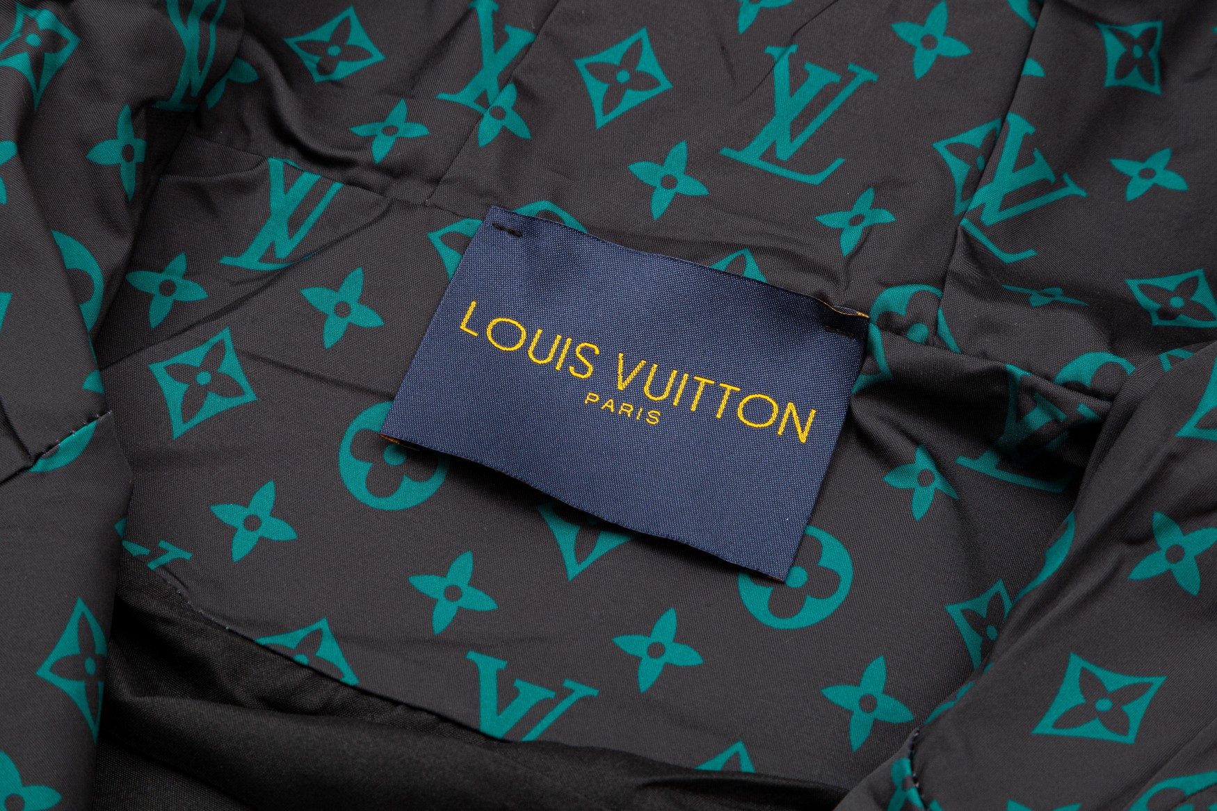 【LOUIS VUITTON】ルイヴィトン   ジャケット着ご好評に付き再入荷！240926