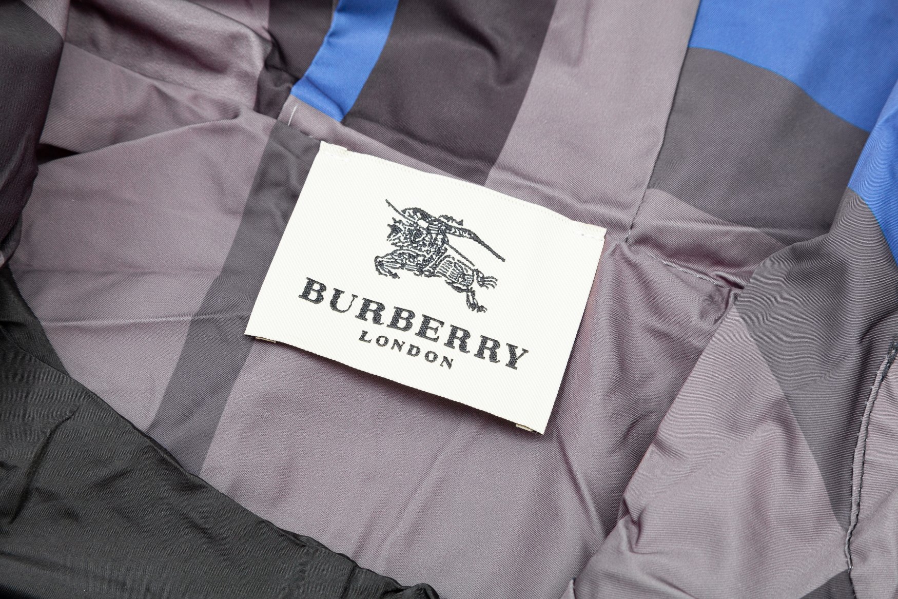 【BURBERRY】バーバリー  ジャケット着ご好評に付き再入荷！240926