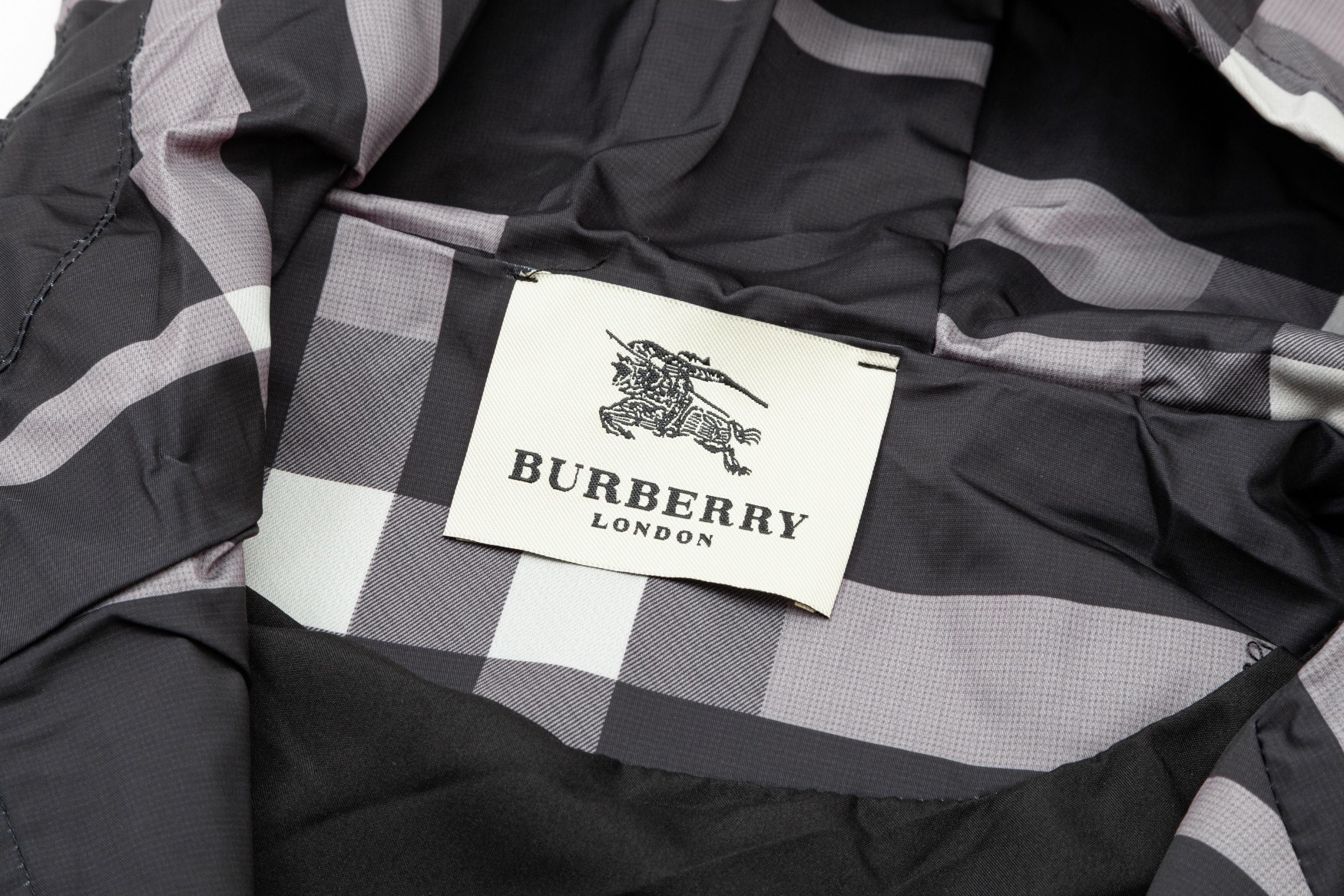 【BURBERRY】バーバリー  ジャケット着ご好評に付き再入荷！240926