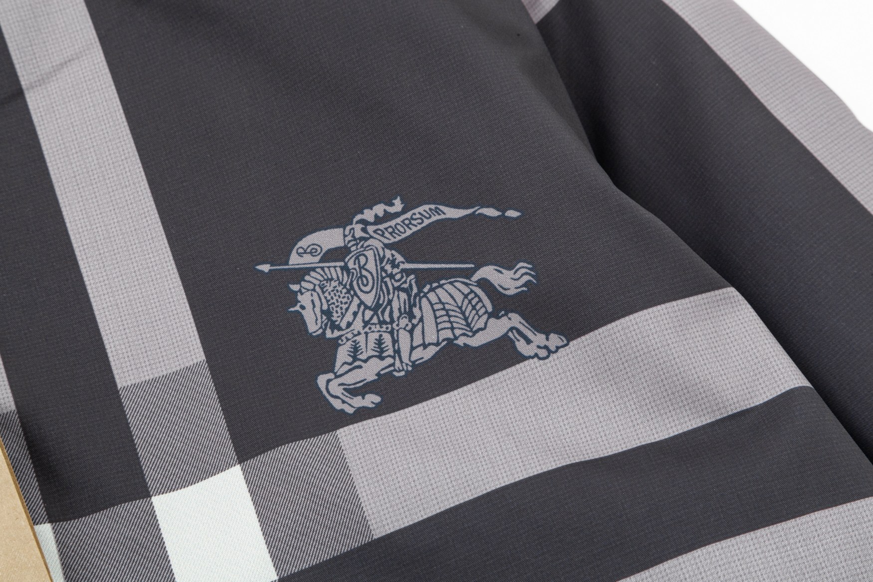 【BURBERRY】バーバリー  ジャケット着ご好評に付き再入荷！240926