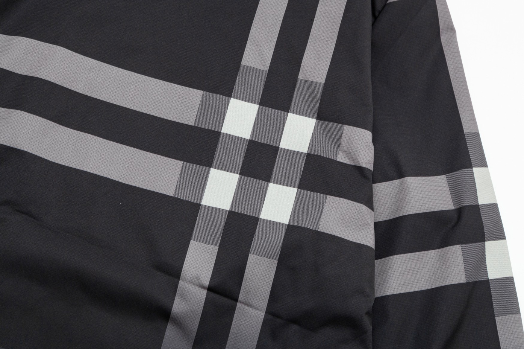 【BURBERRY】バーバリー  ジャケット着ご好評に付き再入荷！240926