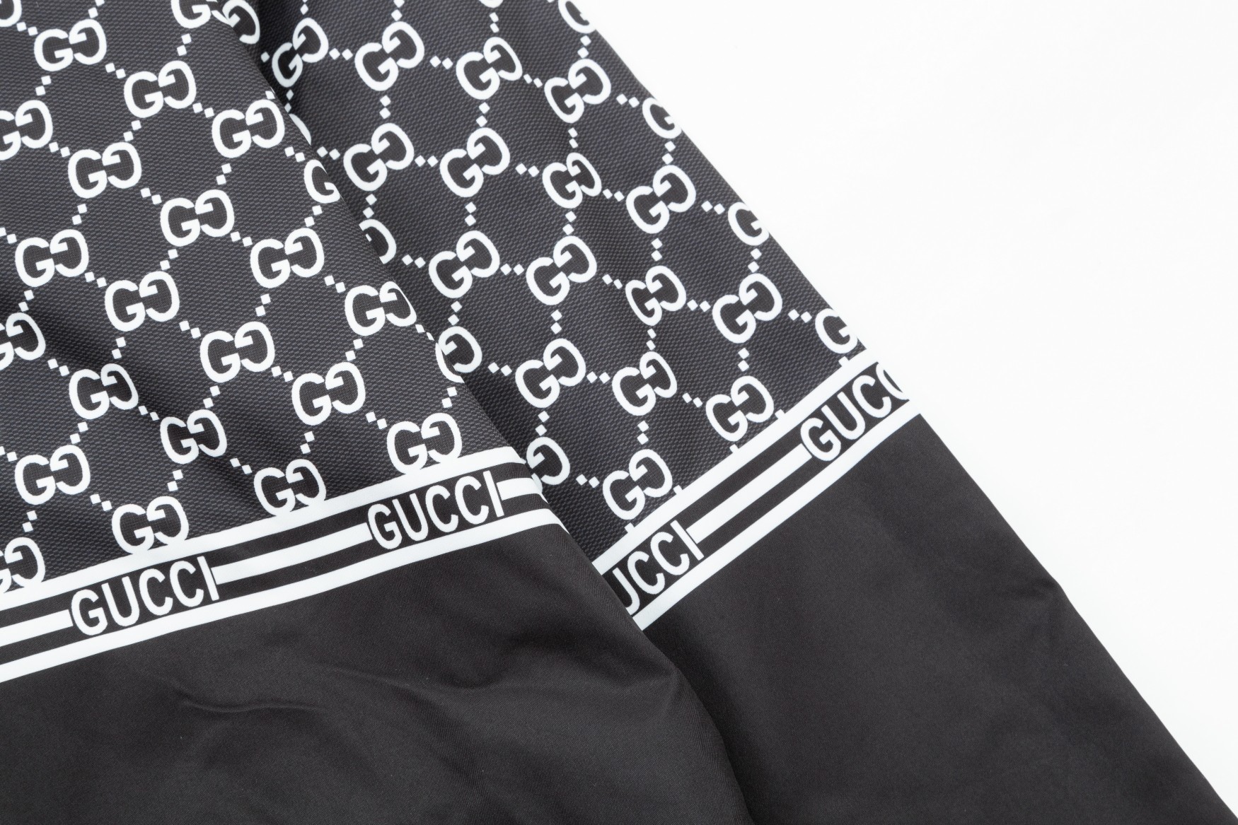 【GUCCI】グッチ   ジャケット着ご好評に付き再入荷！240926