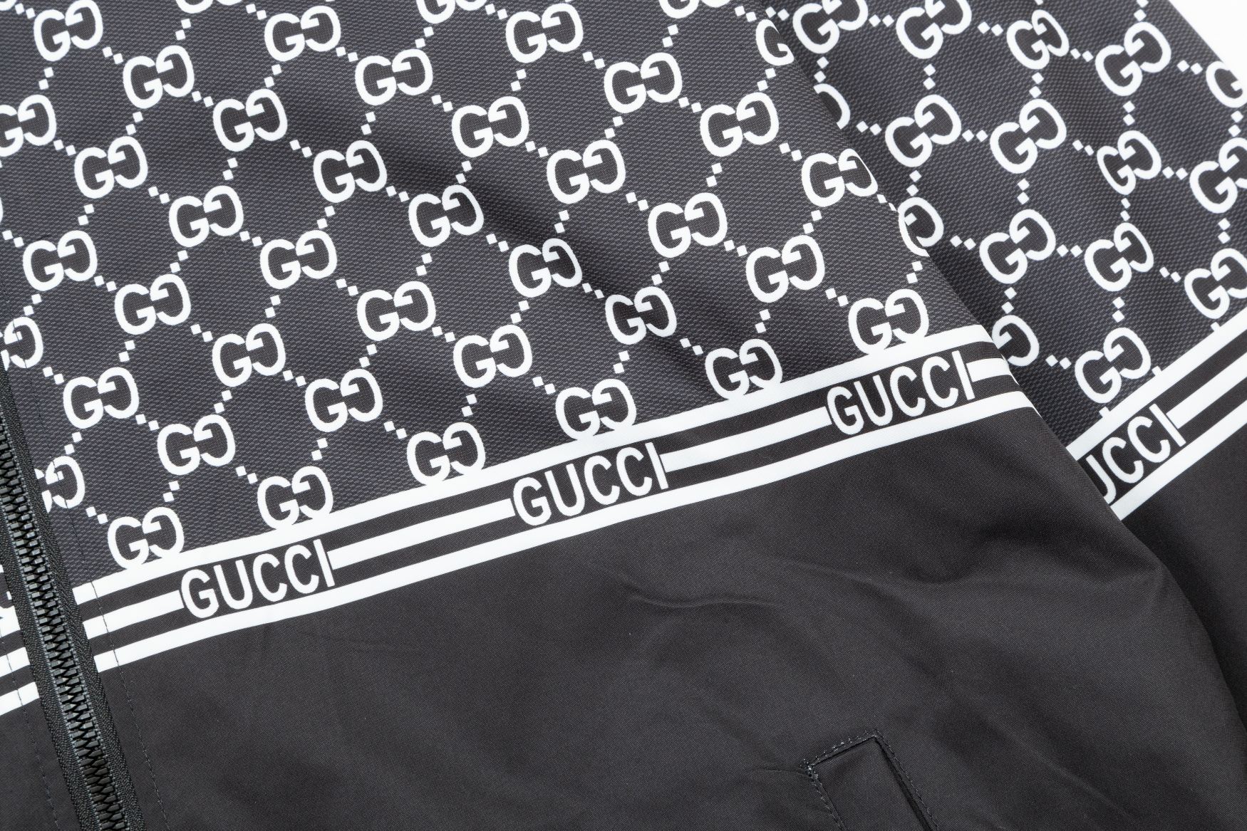 【GUCCI】グッチ   ジャケット着ご好評に付き再入荷！240926