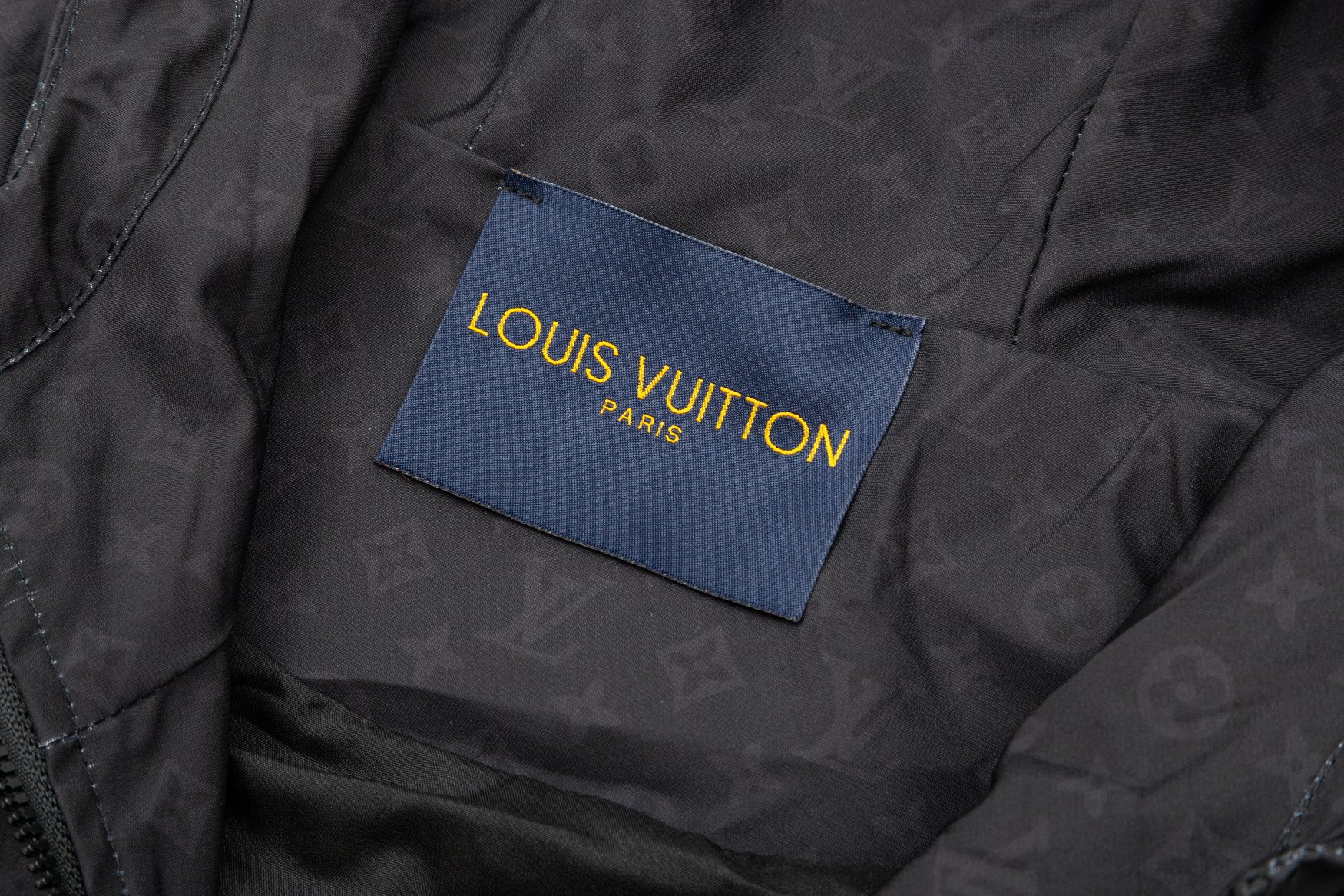 【LOUIS VUITTON】ルイヴィトン   ジャケット着ご好評に付き再入荷！240926