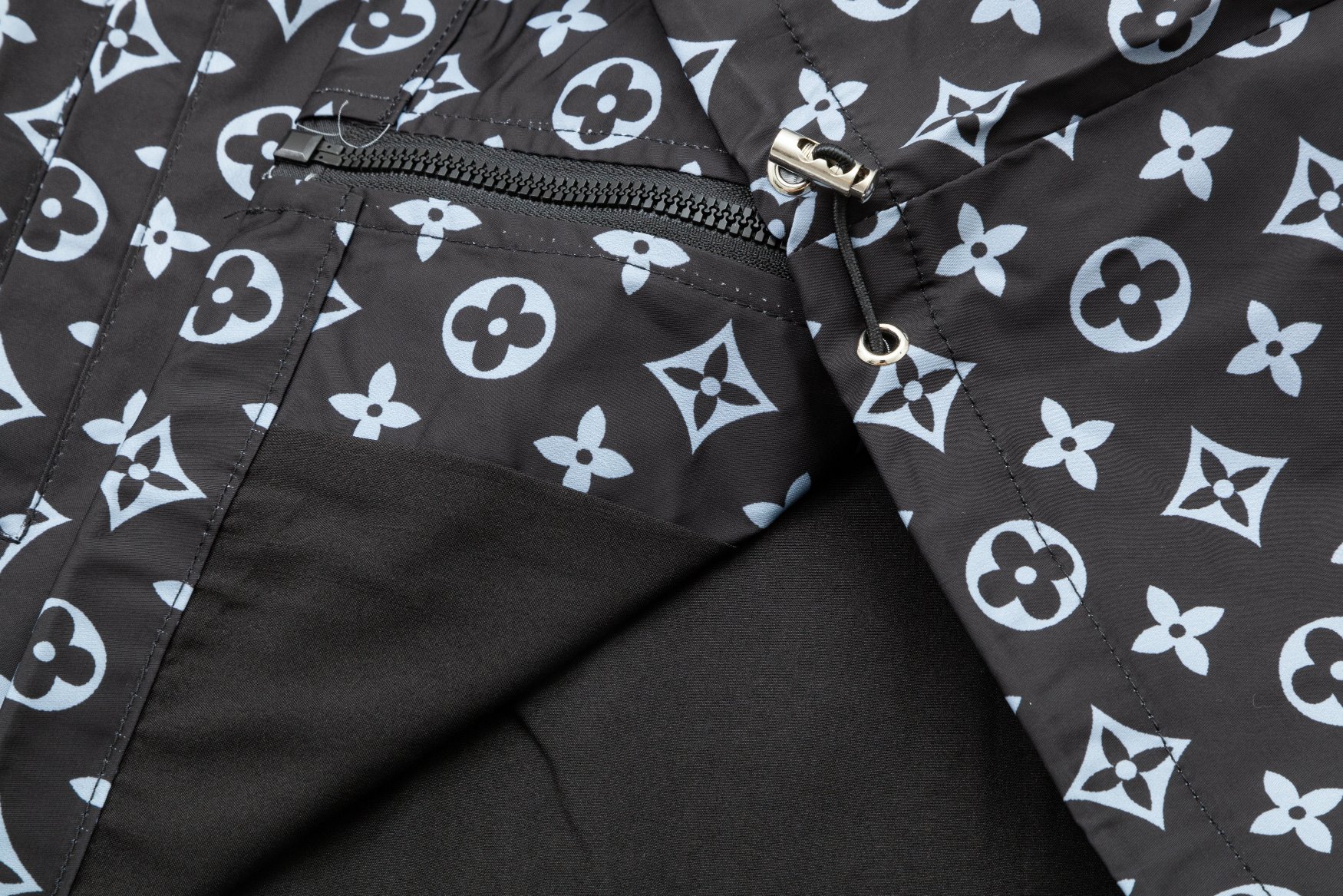 【LOUIS VUITTON】ルイヴィトン   ジャケット着ご好評に付き再入荷！240926