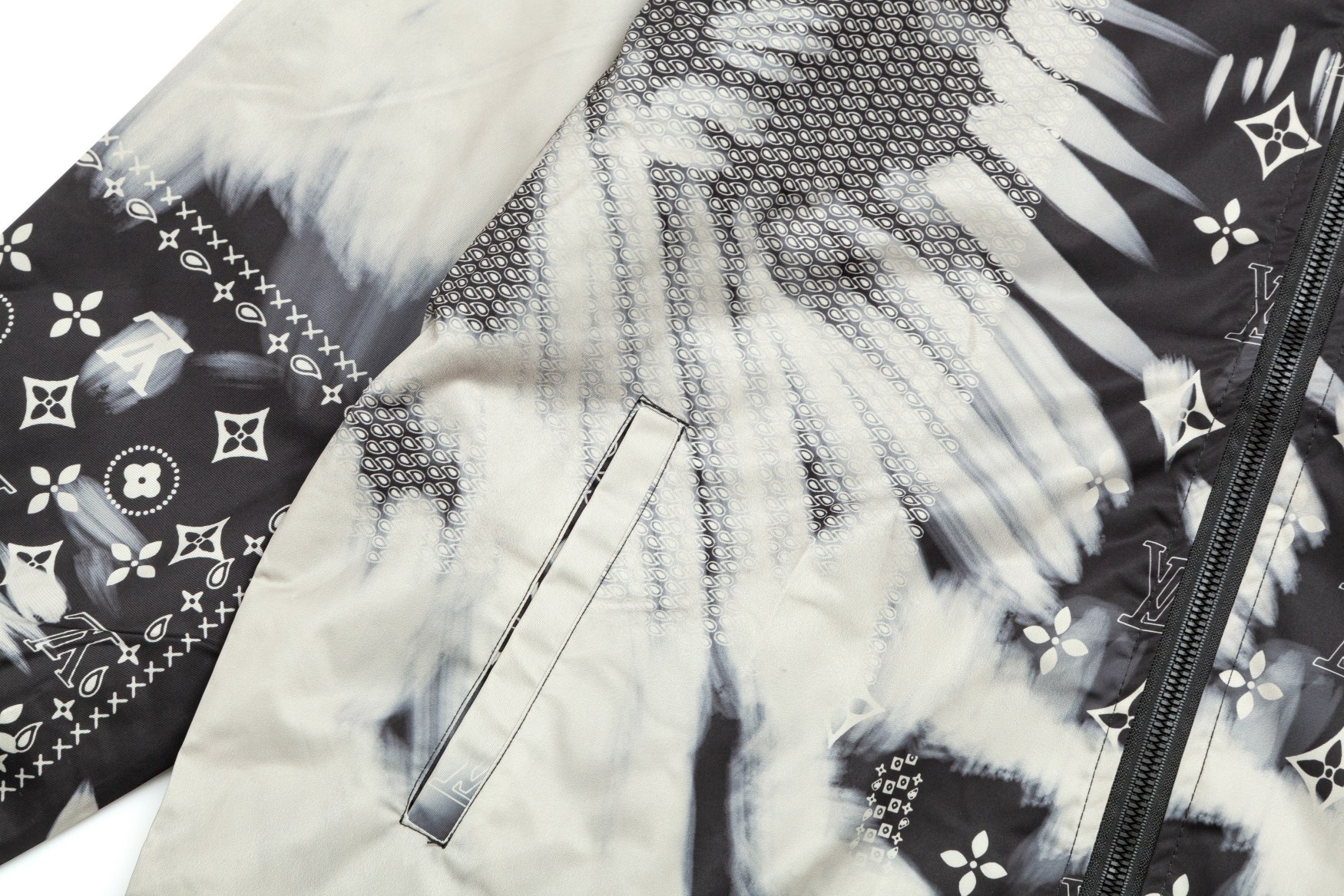 【LOUIS VUITTON】ルイヴィトン   ジャケット着ご好評に付き再入荷！240926