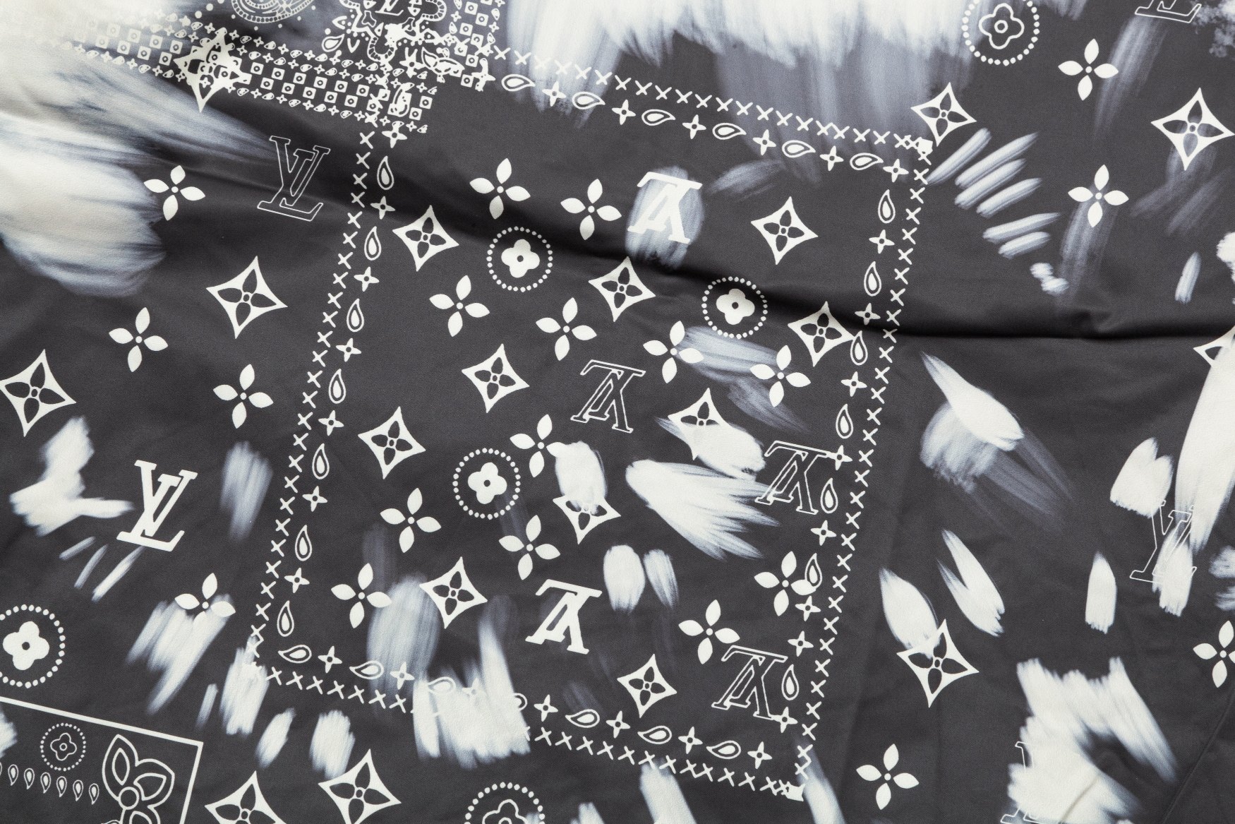 【LOUIS VUITTON】ルイヴィトン   ジャケット着ご好評に付き再入荷！240926