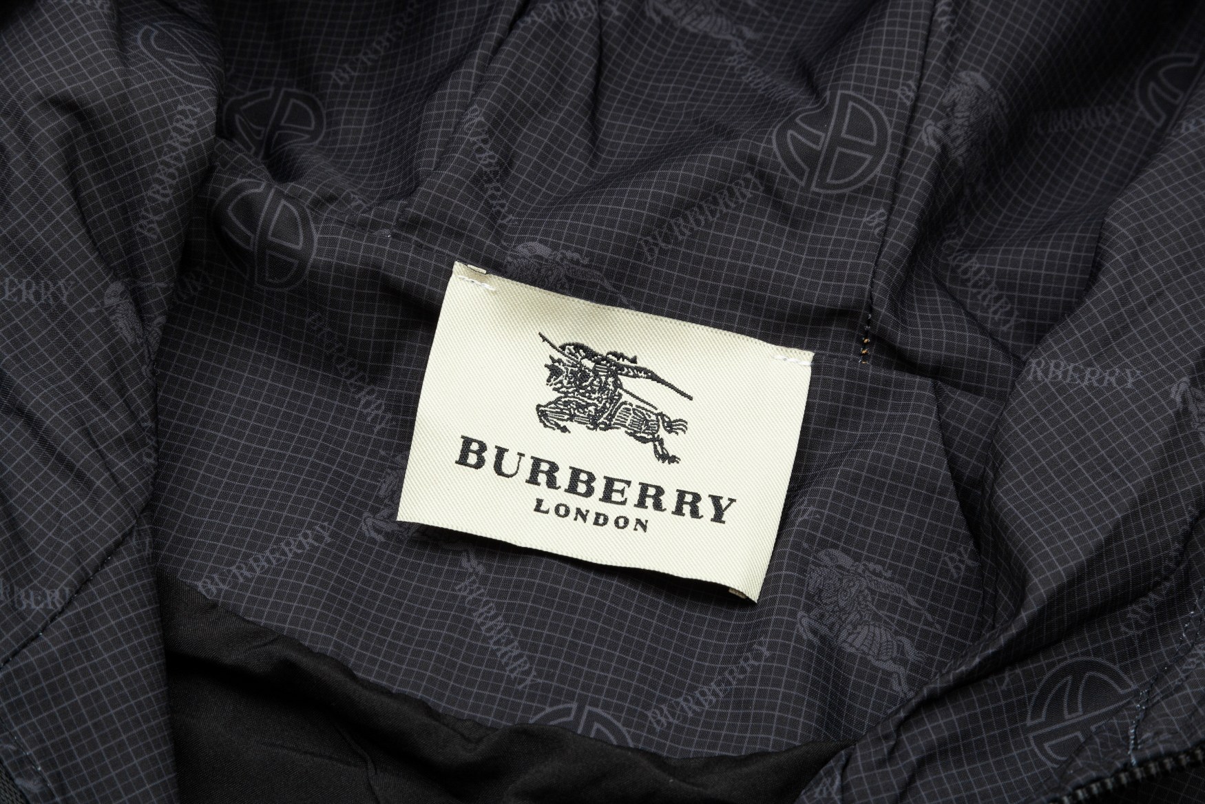 【BURBERRY】バーバリー  ジャケット着ご好評に付き再入荷！240926