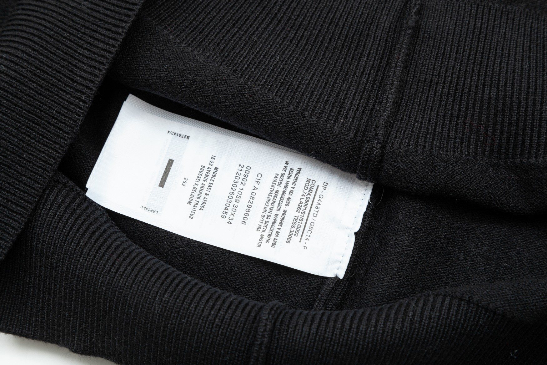 【GIVENCHY  公式旗艦店】ジバンシー  セーター好評に付き再入荷！ 240930