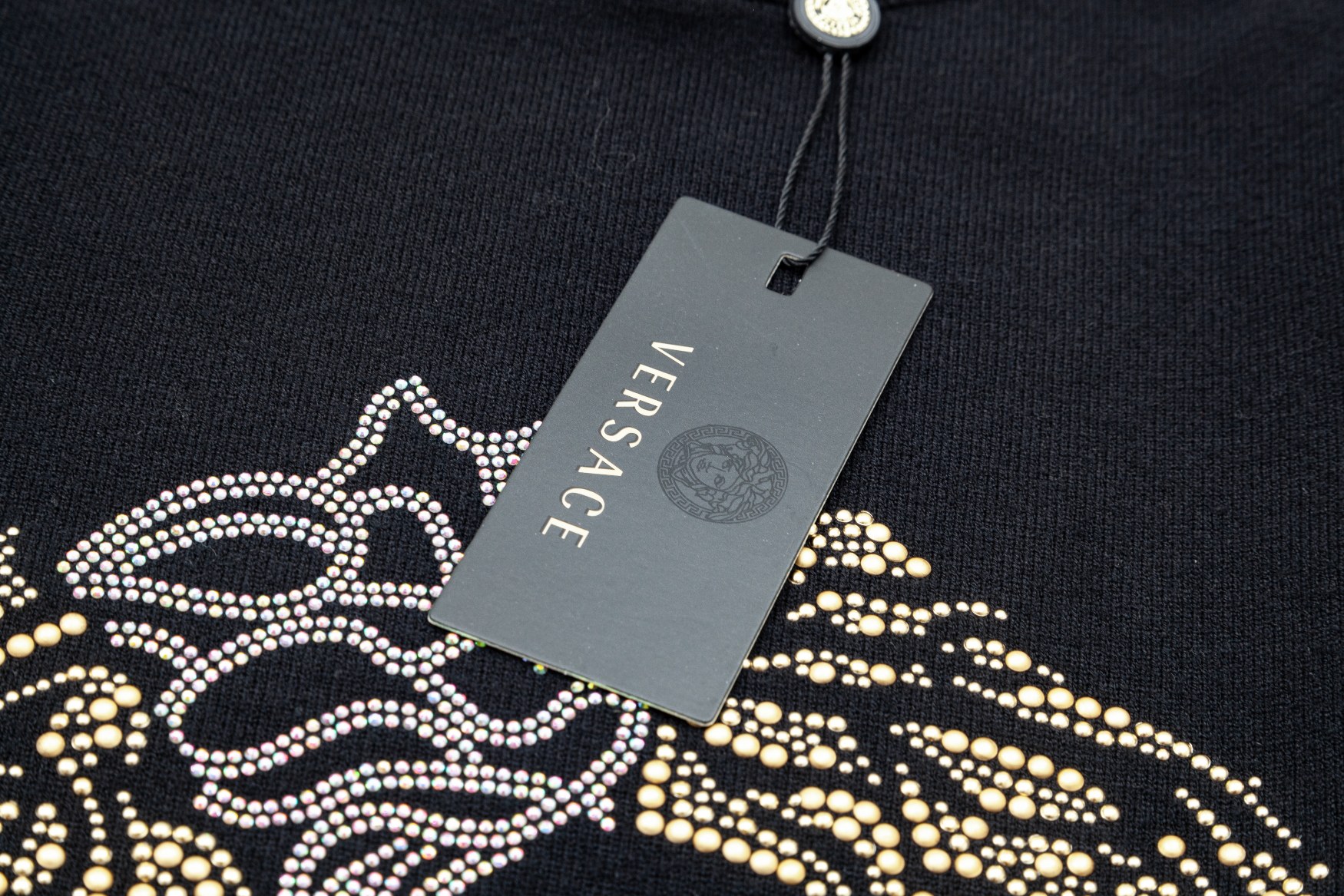 【VERSACE  公式旗艦店】ヴェルサーチ  セーター好評に付き再入荷！ 240930