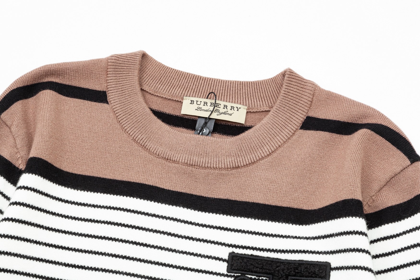 【BURBERRY 公式旗艦店】バーバリー   セーター好評に付き再入荷！ 240929